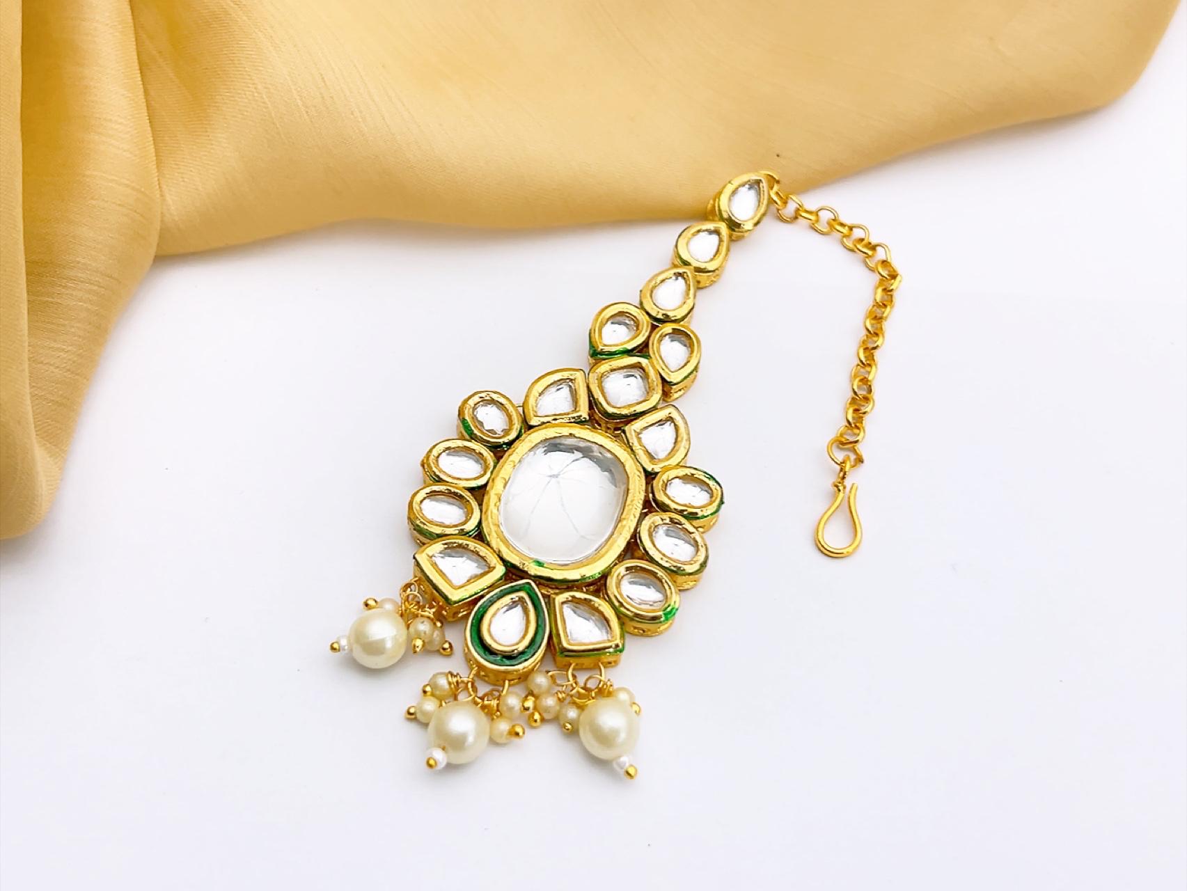 Kundan bindiya