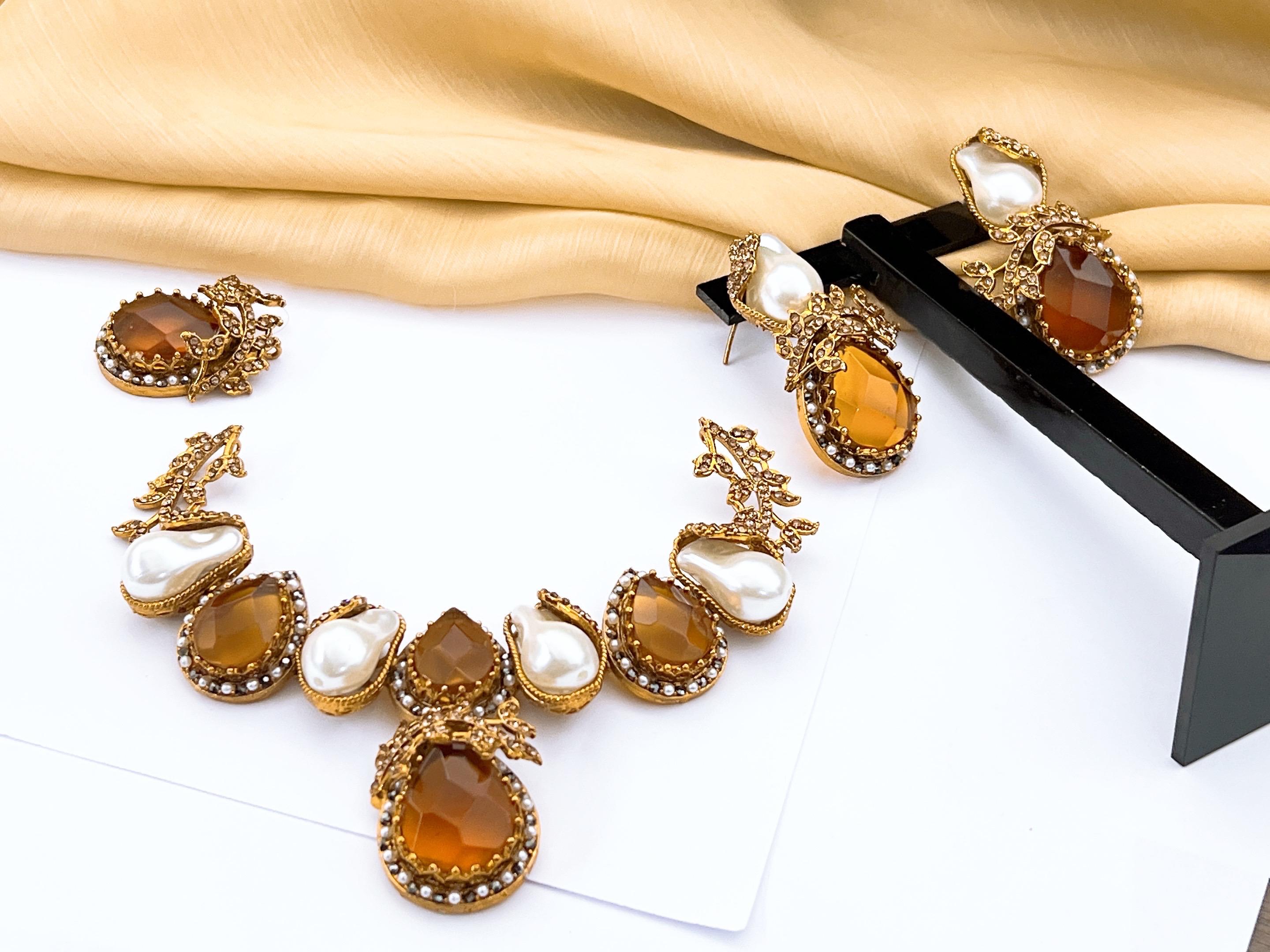 Necklace Set