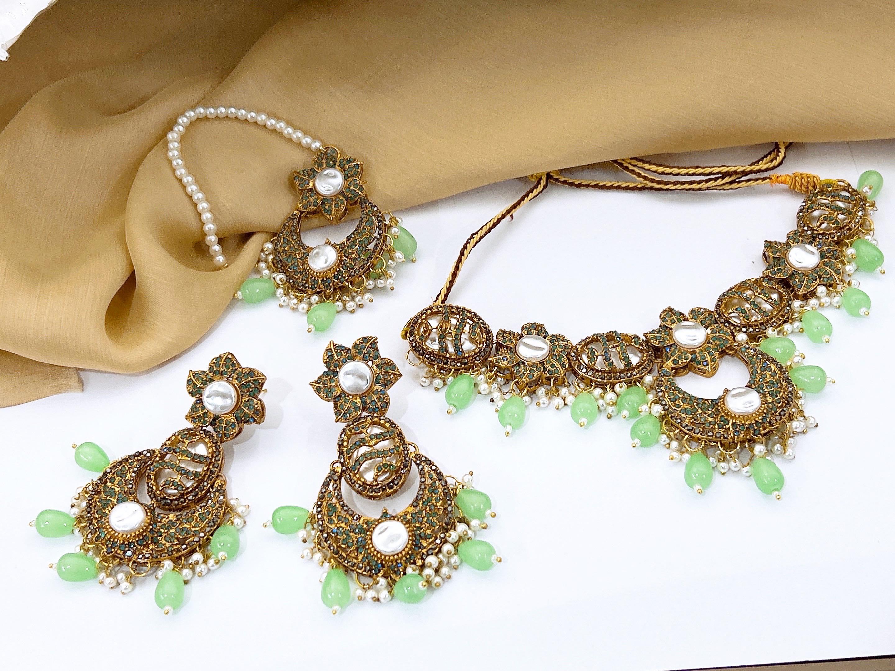Necklace Set