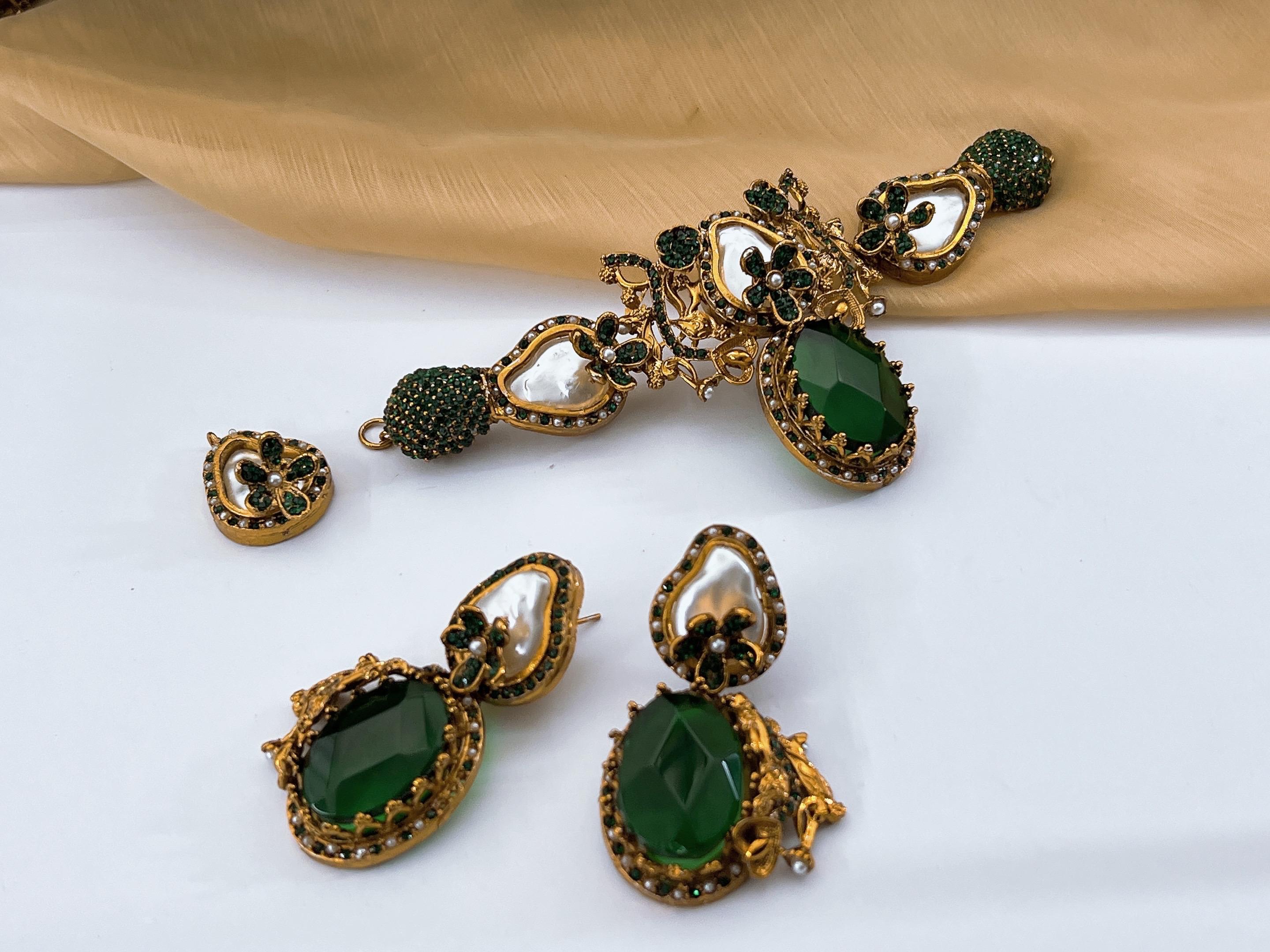 Choker Set