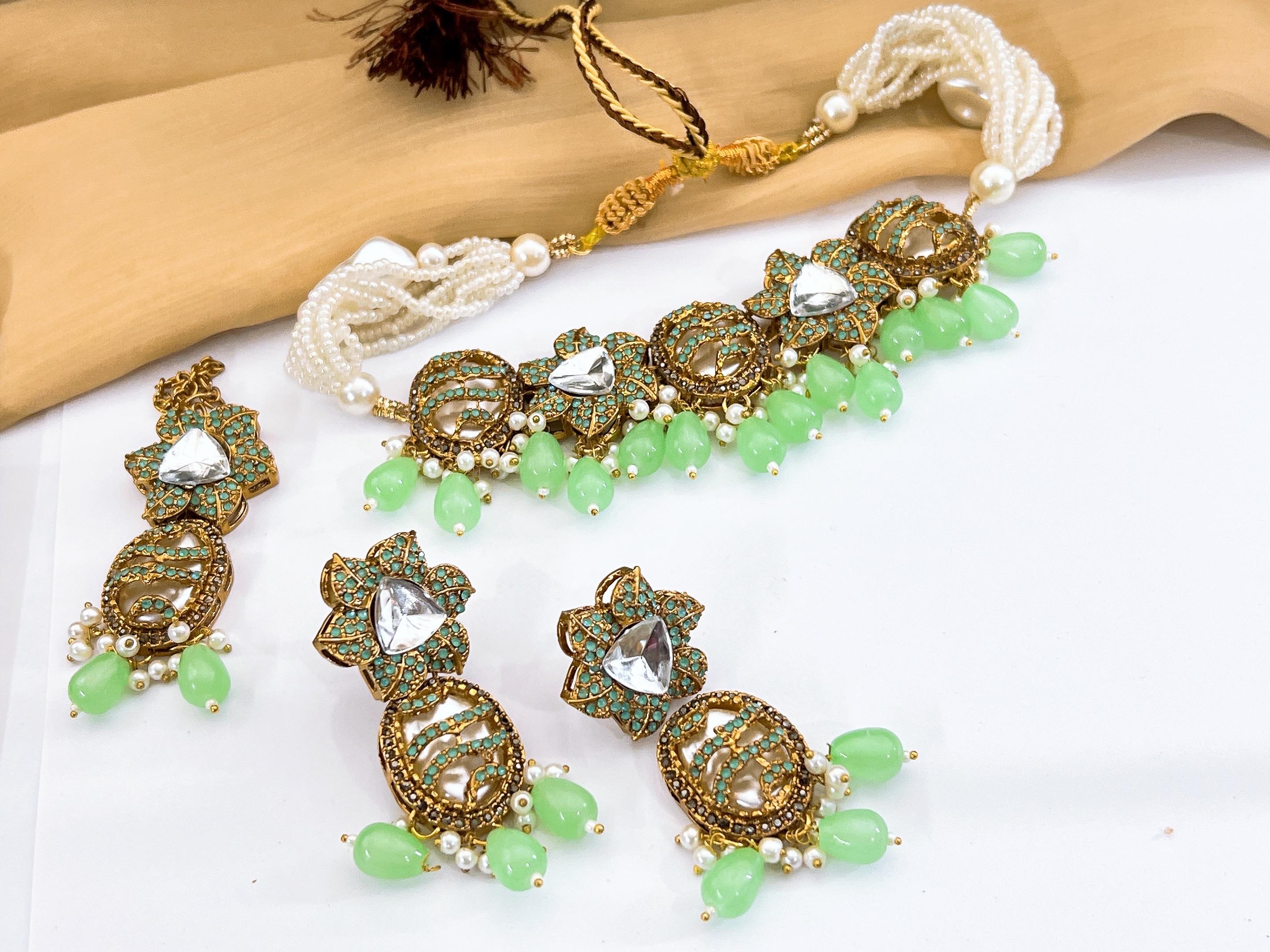 Choker Set
