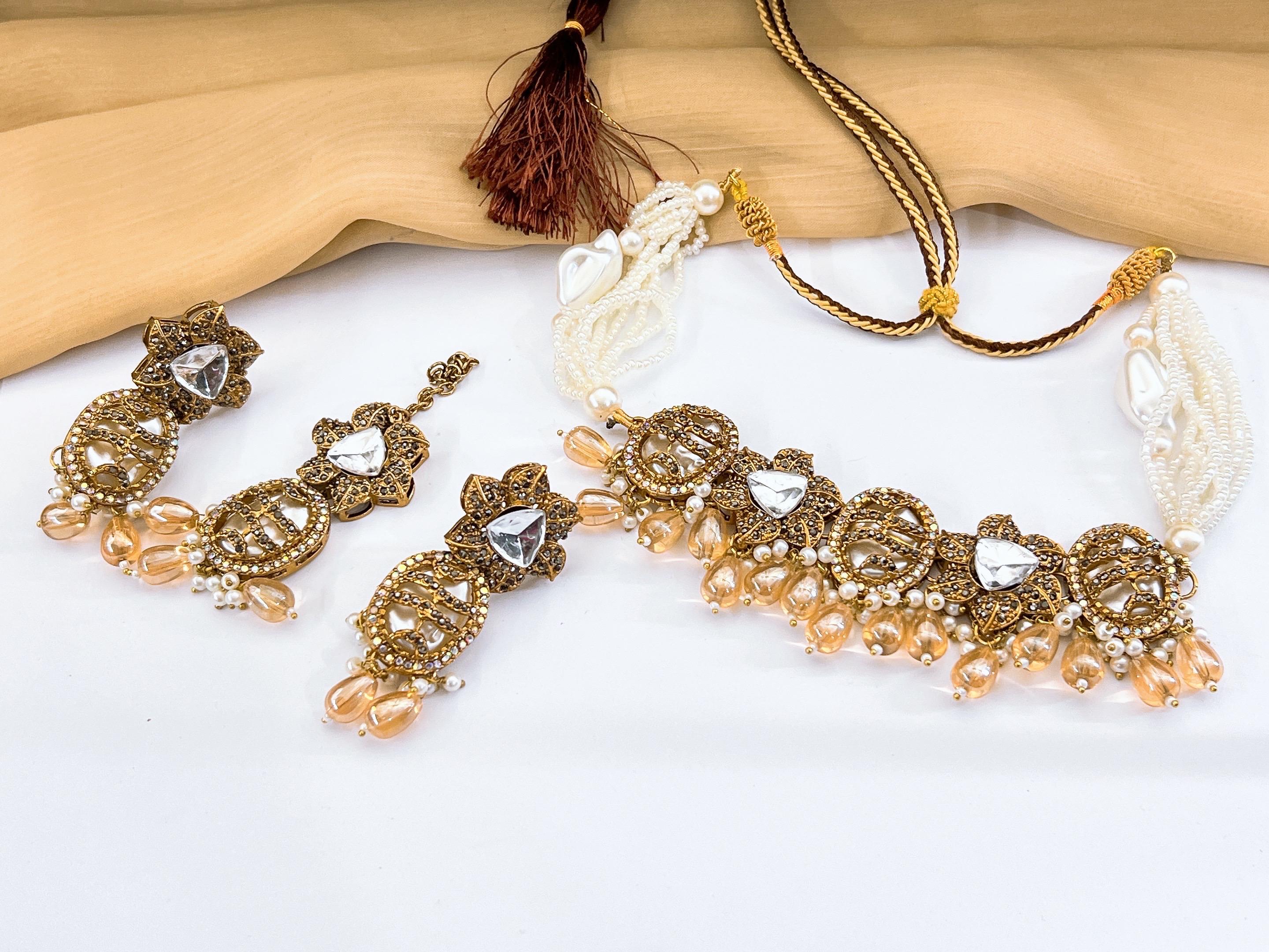Choker Set