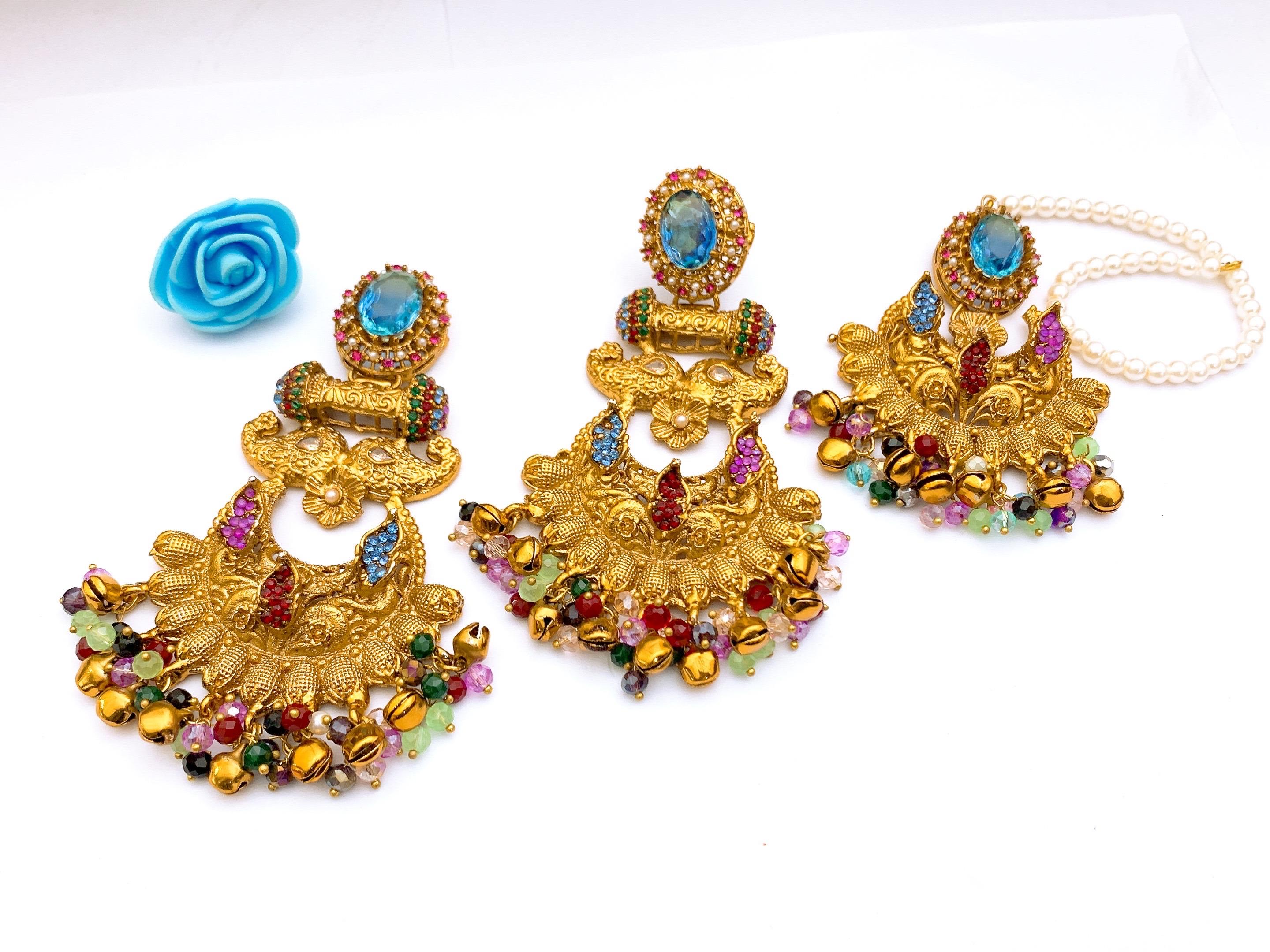 Earrings Bindiya