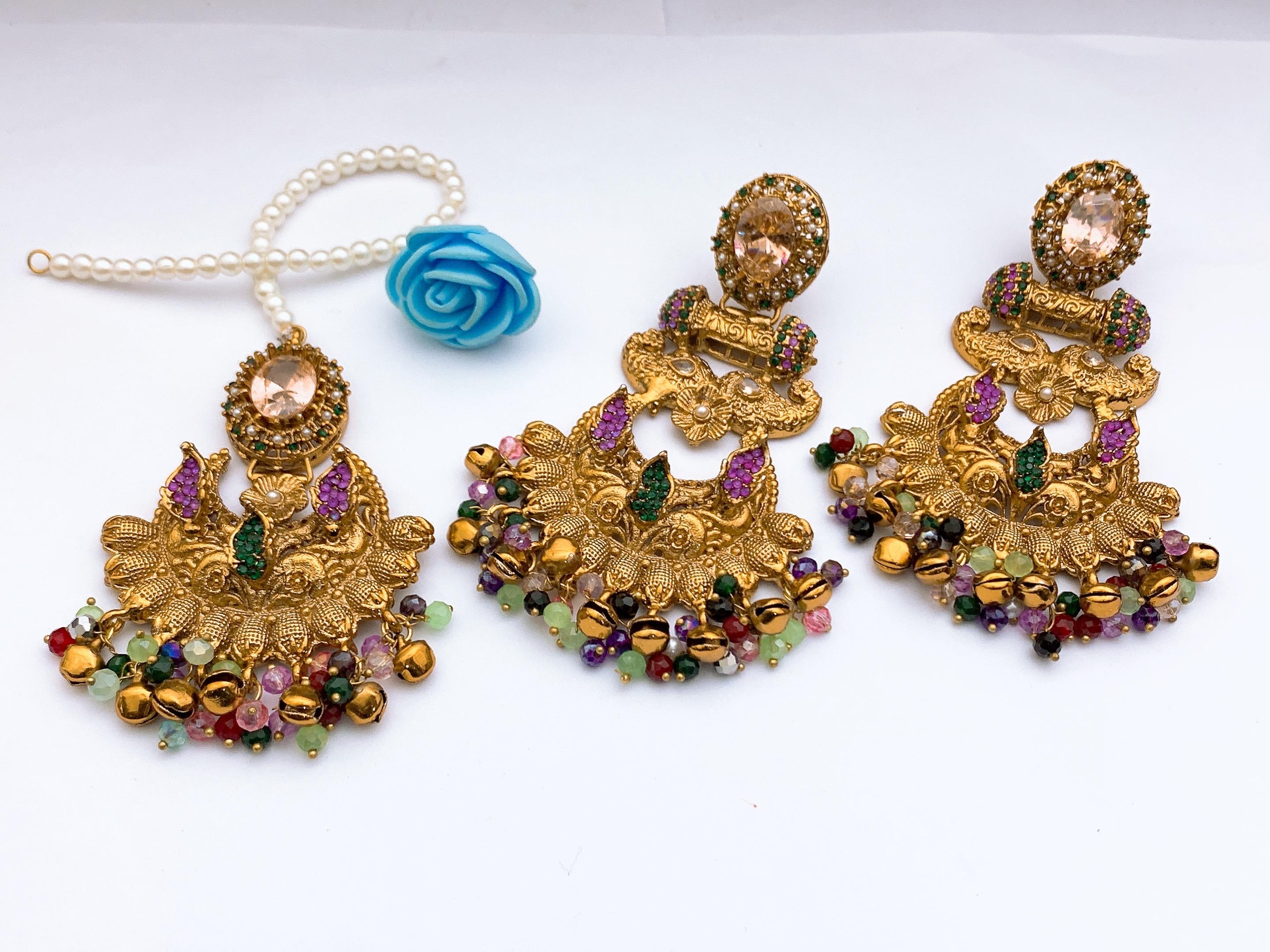 Earrings Bindiya