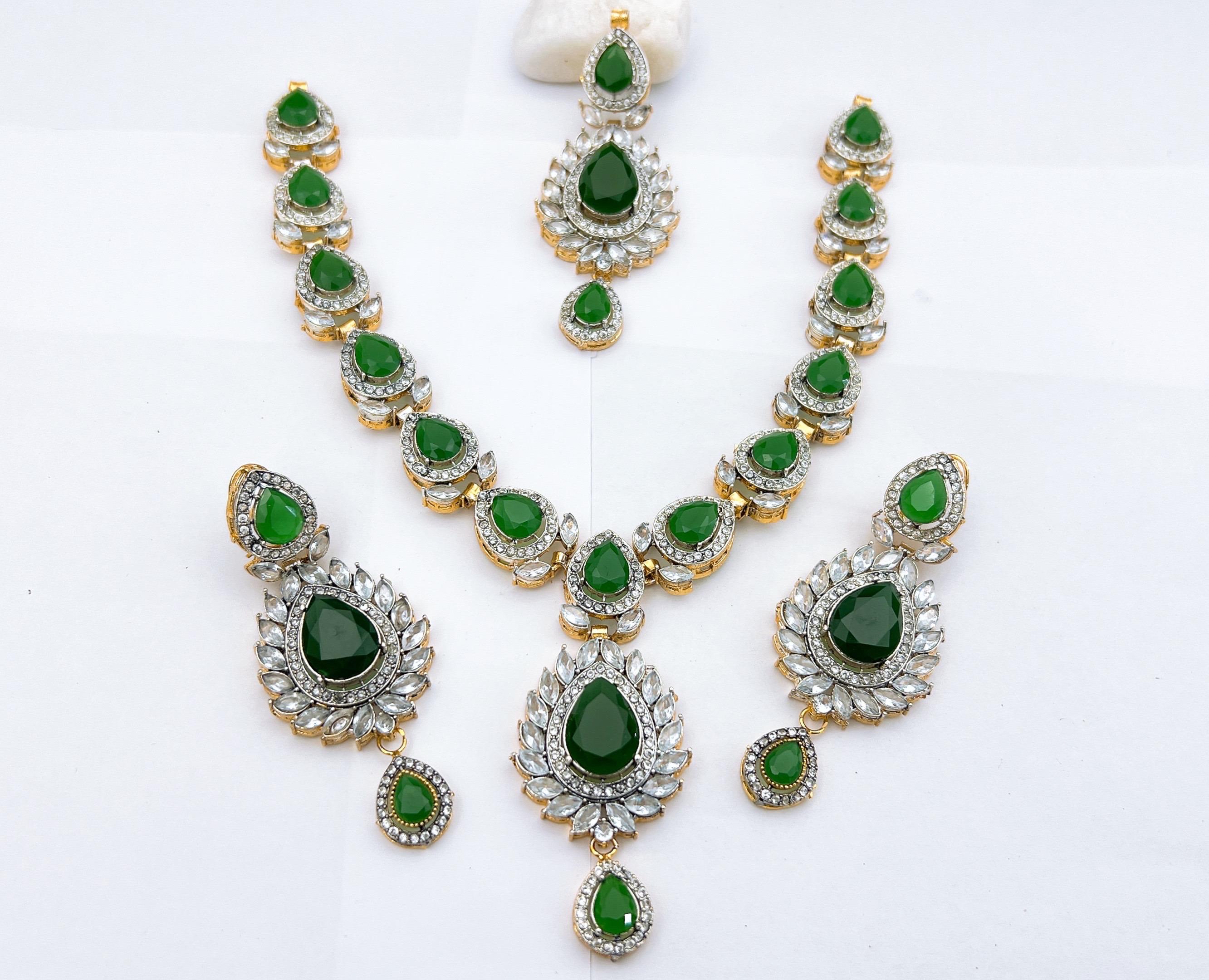 Necklace Set