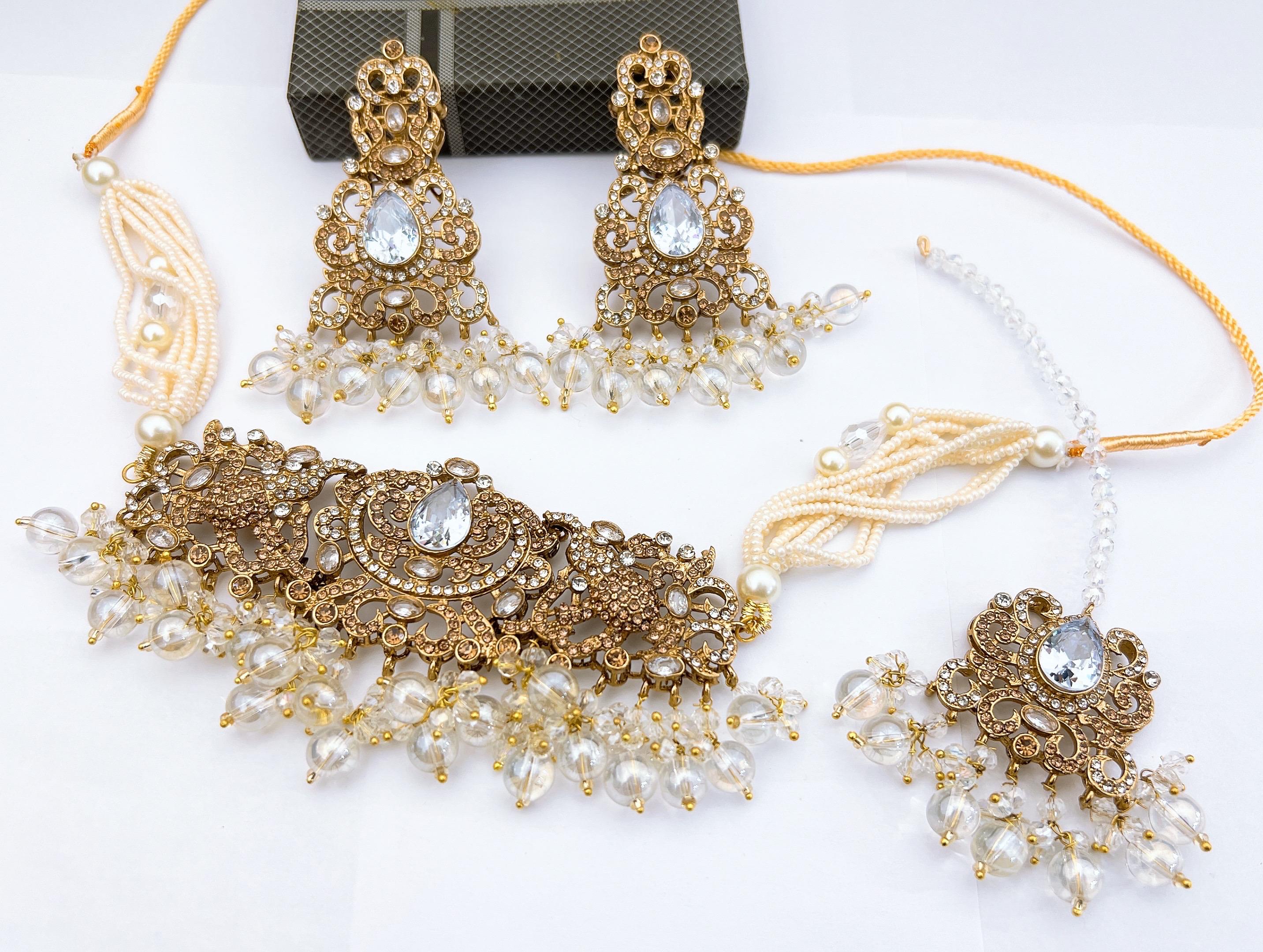 Necklace Set
