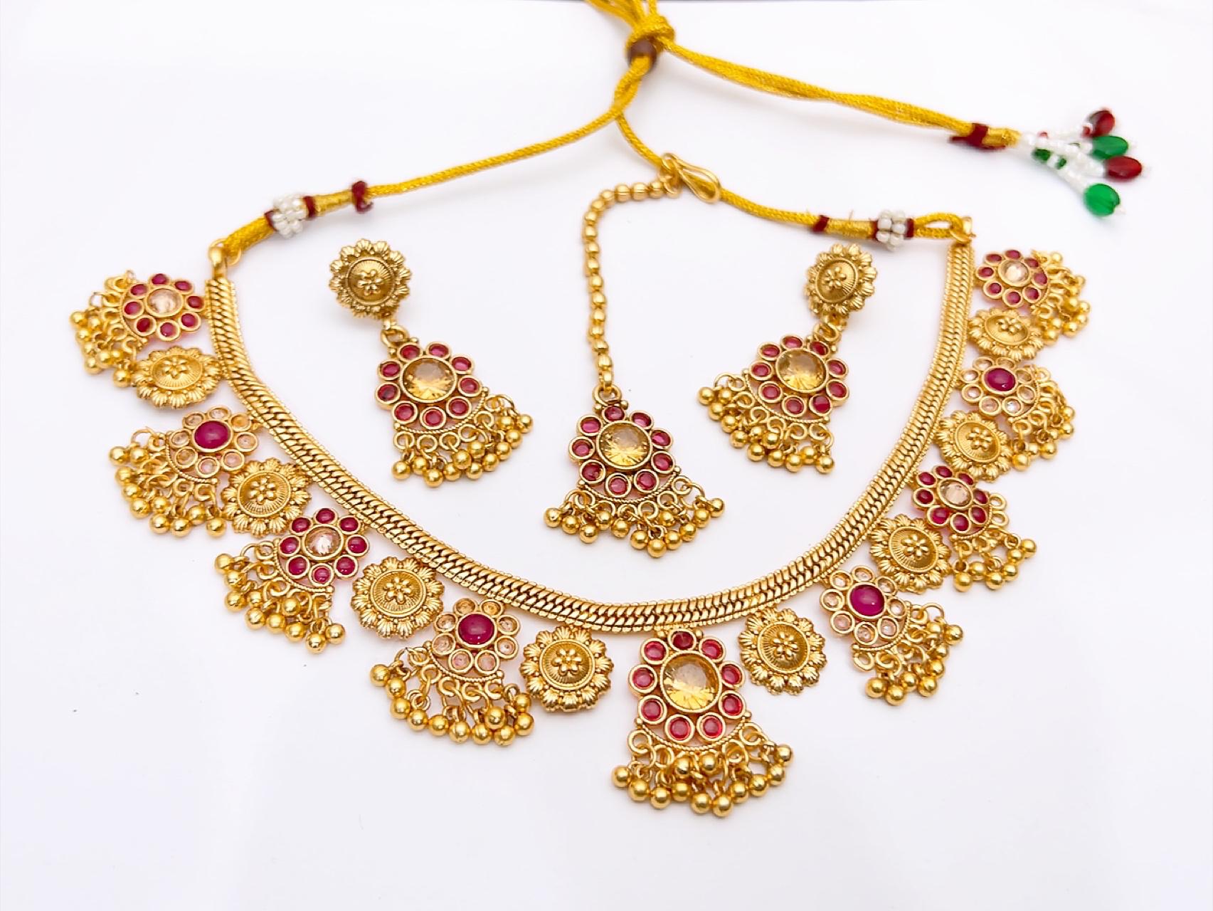 Necklace Set