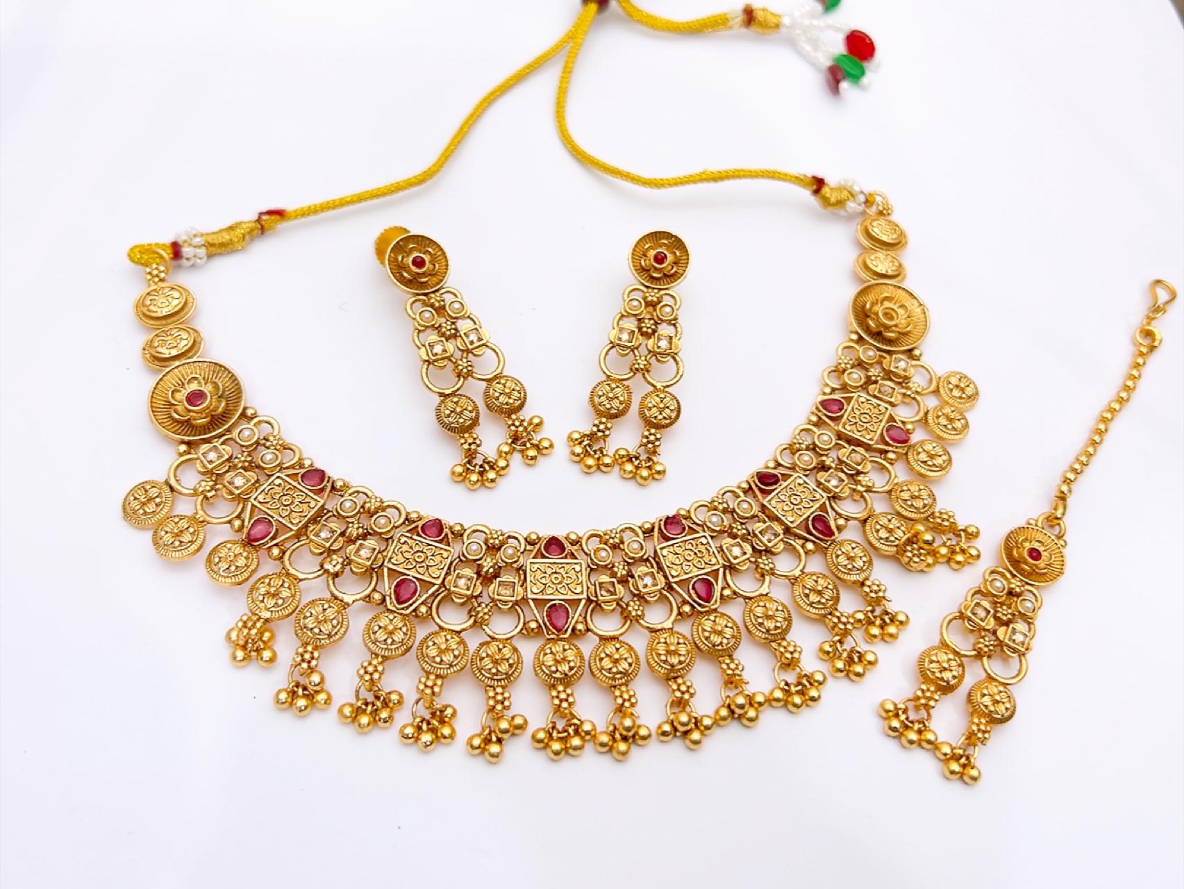 Necklace Set