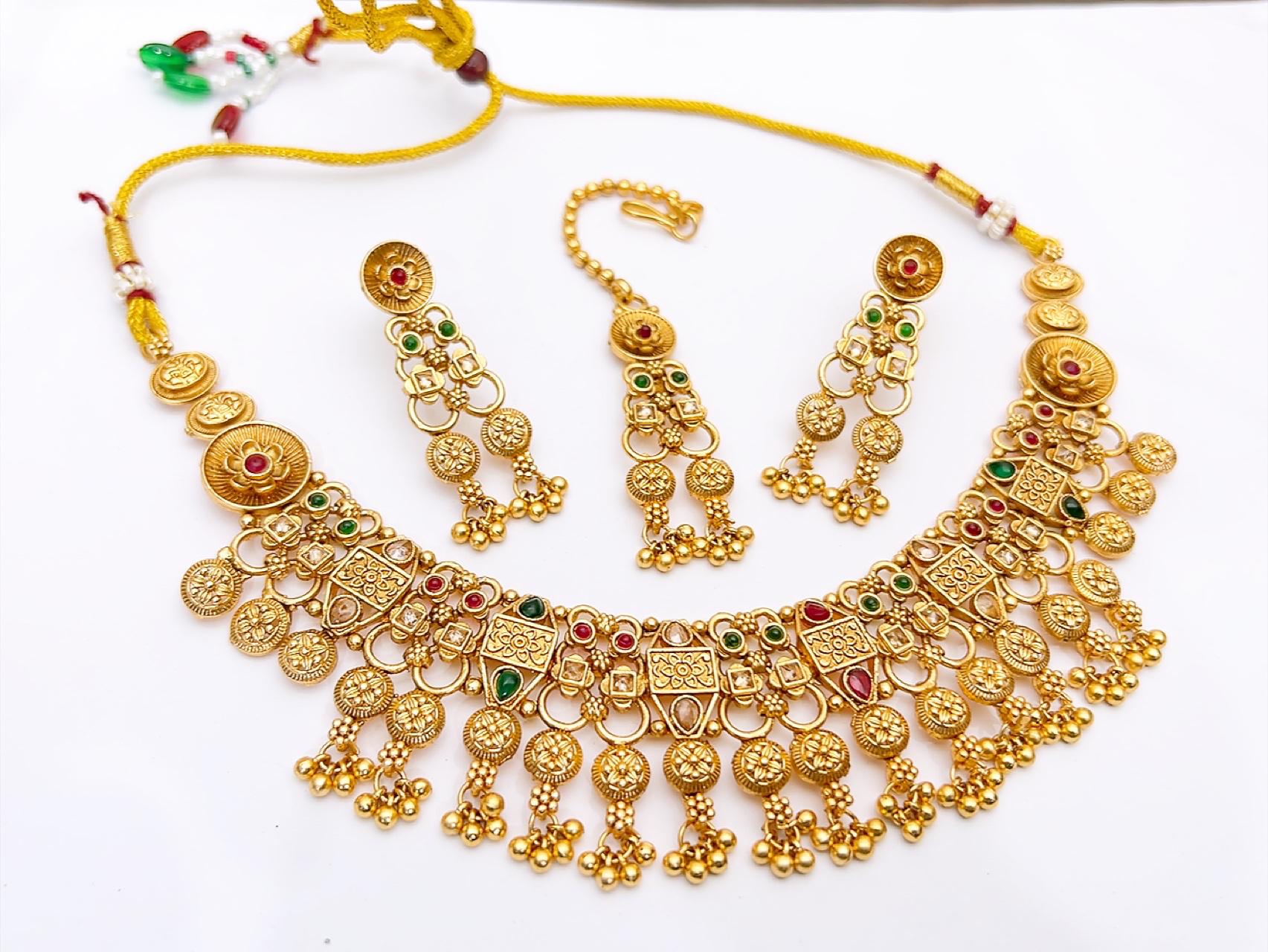 Necklace Set