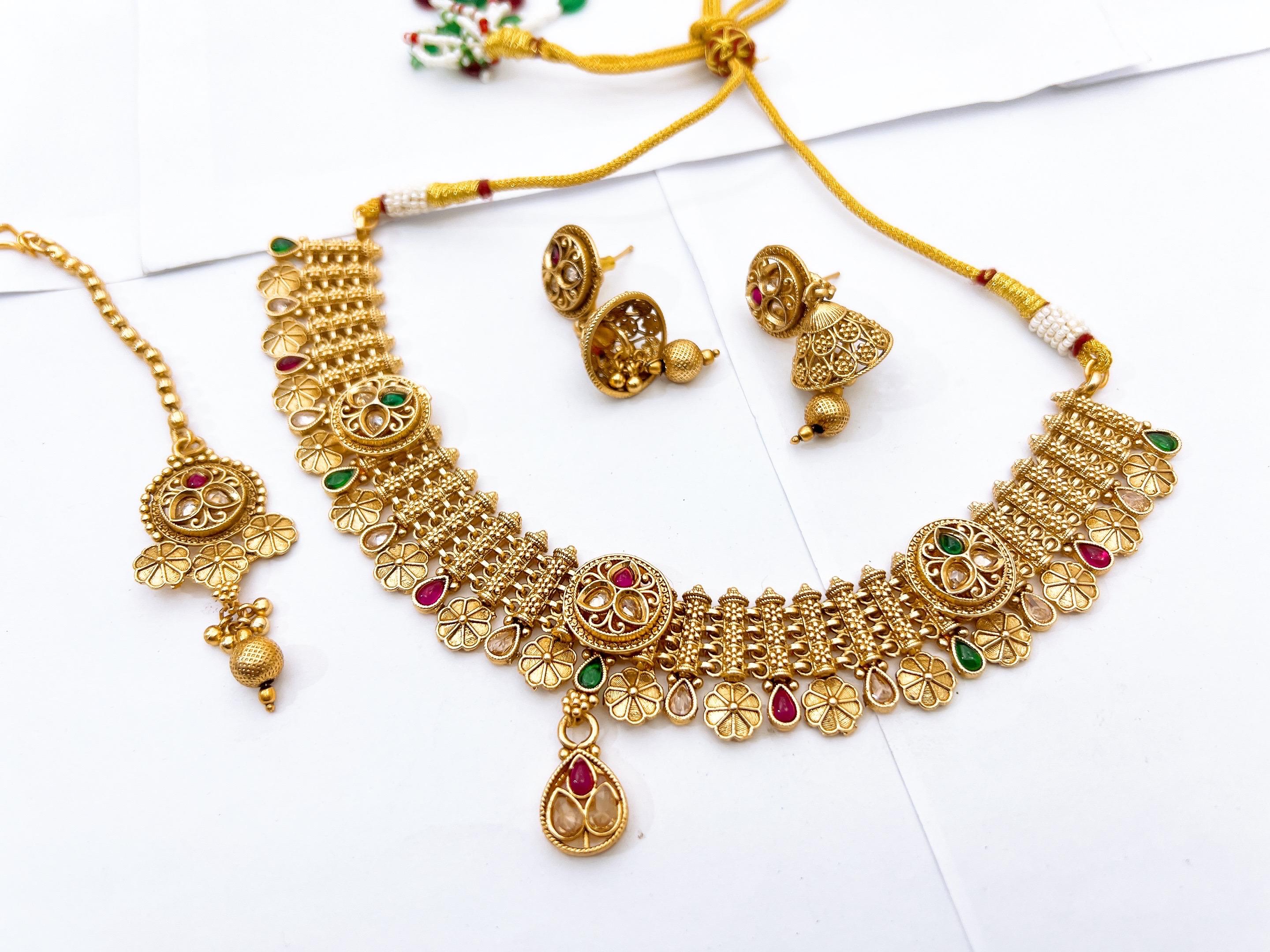 Necklace Set