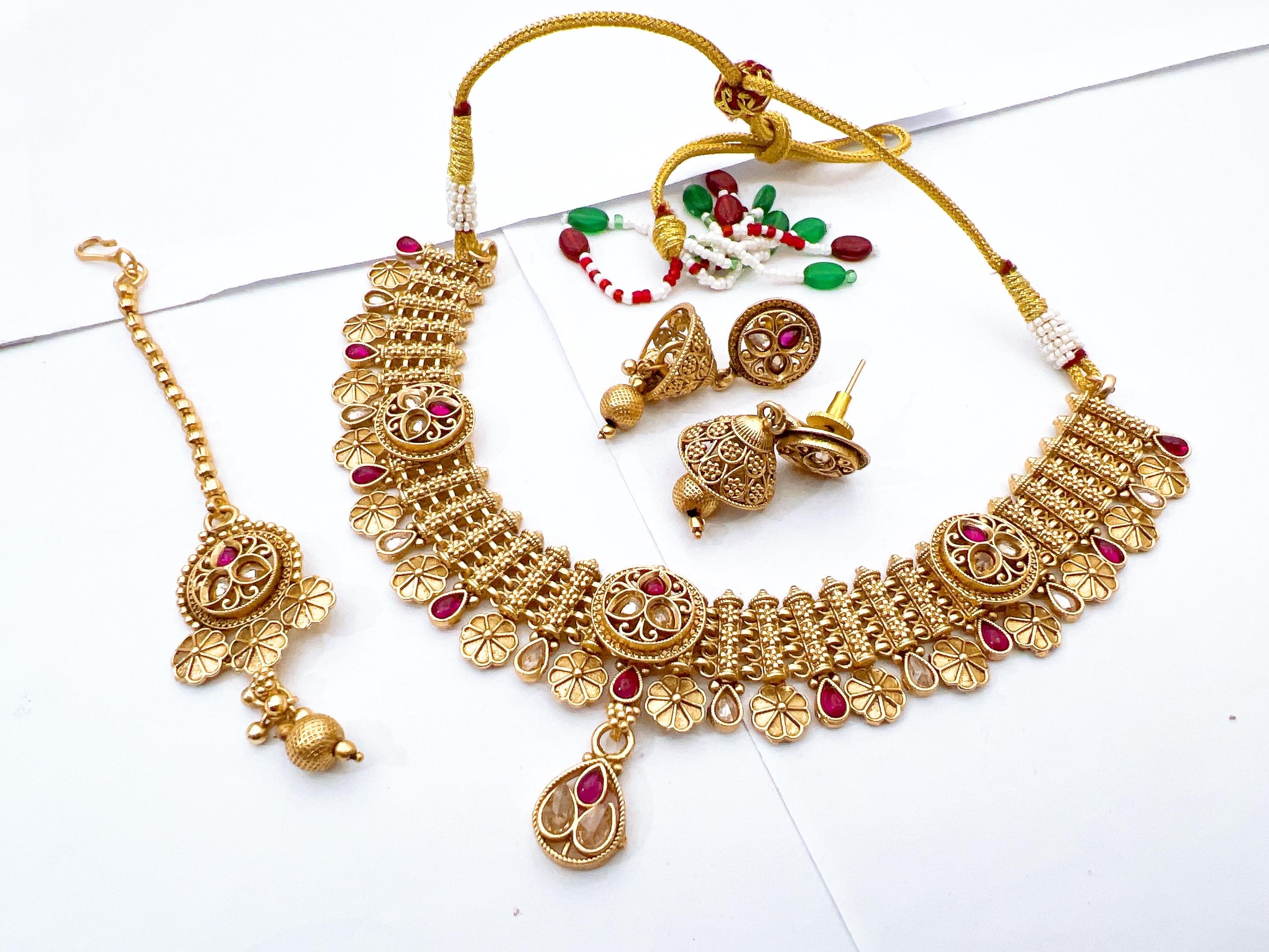 Necklace Set