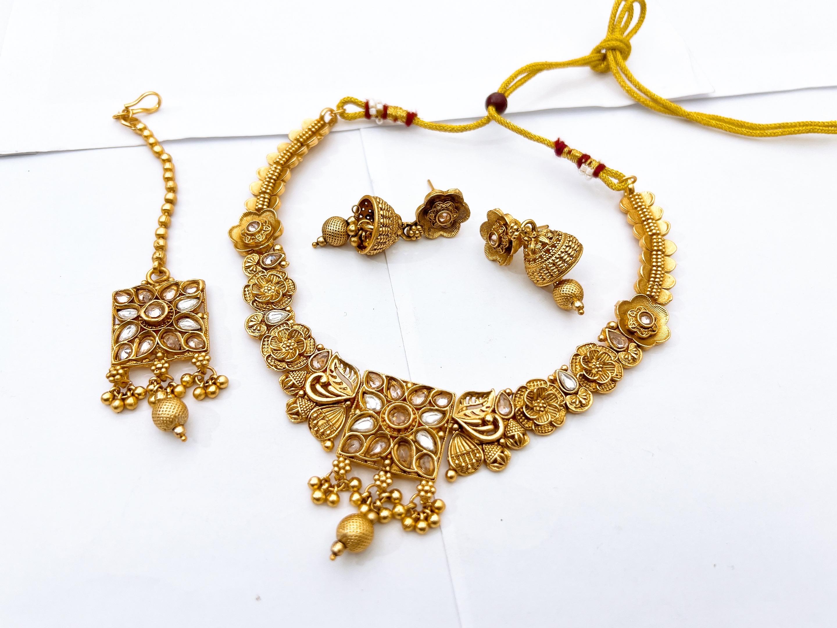 Necklace Set