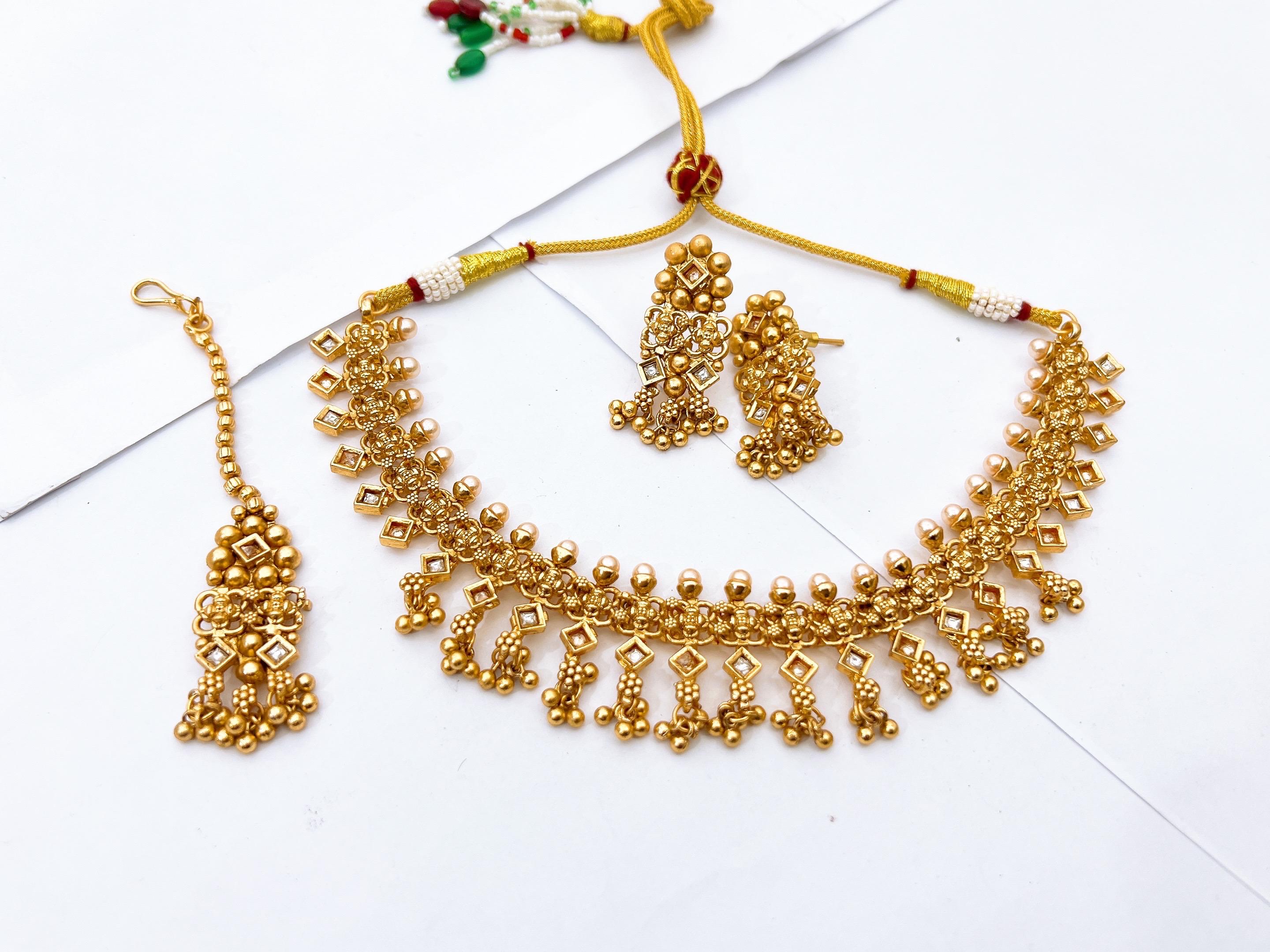Necklace Set