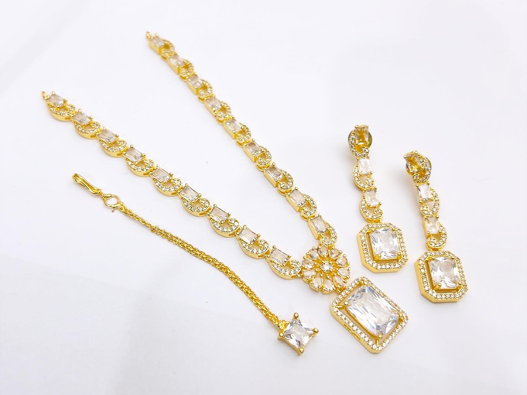 Necklace set