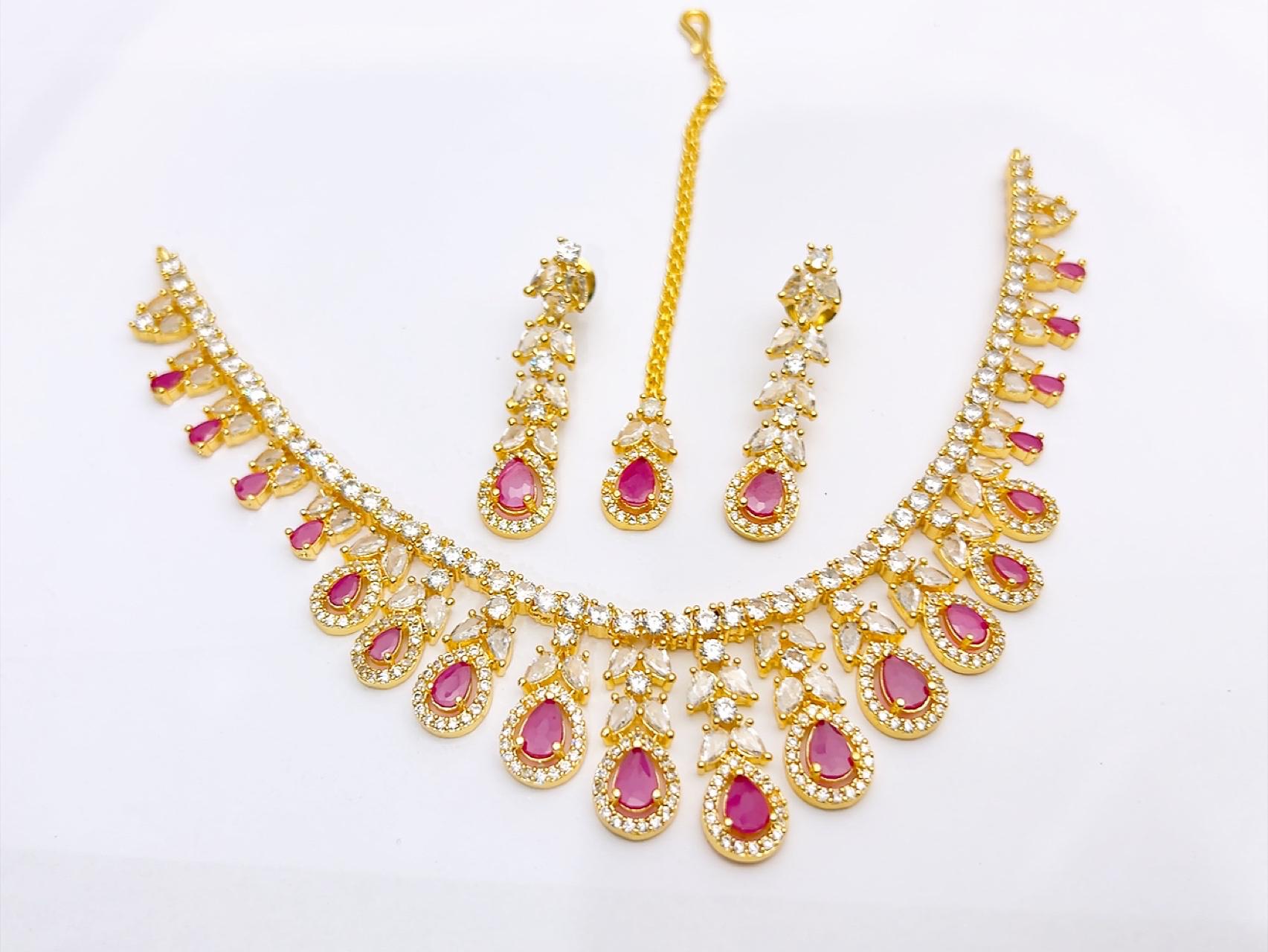 Necklace set