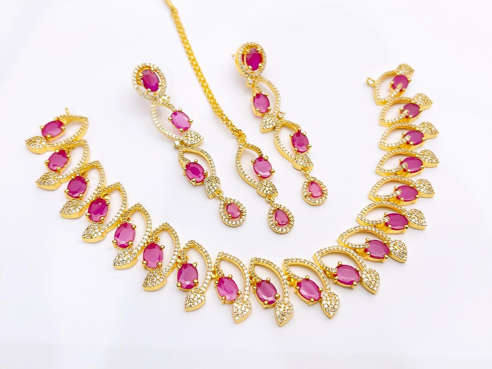 Necklace set
