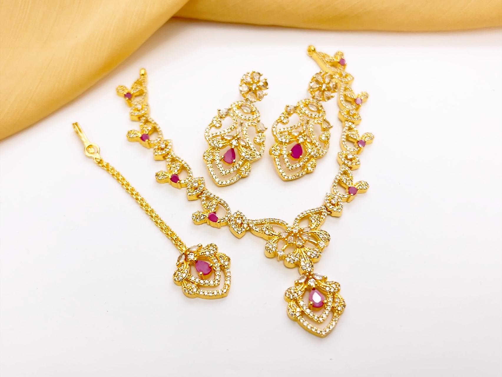 Necklace set