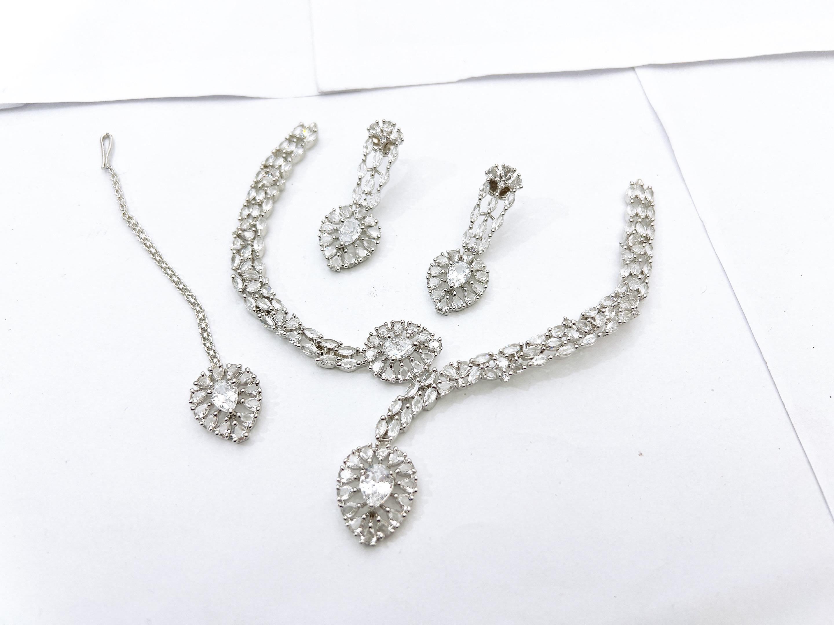 Necklace Set
