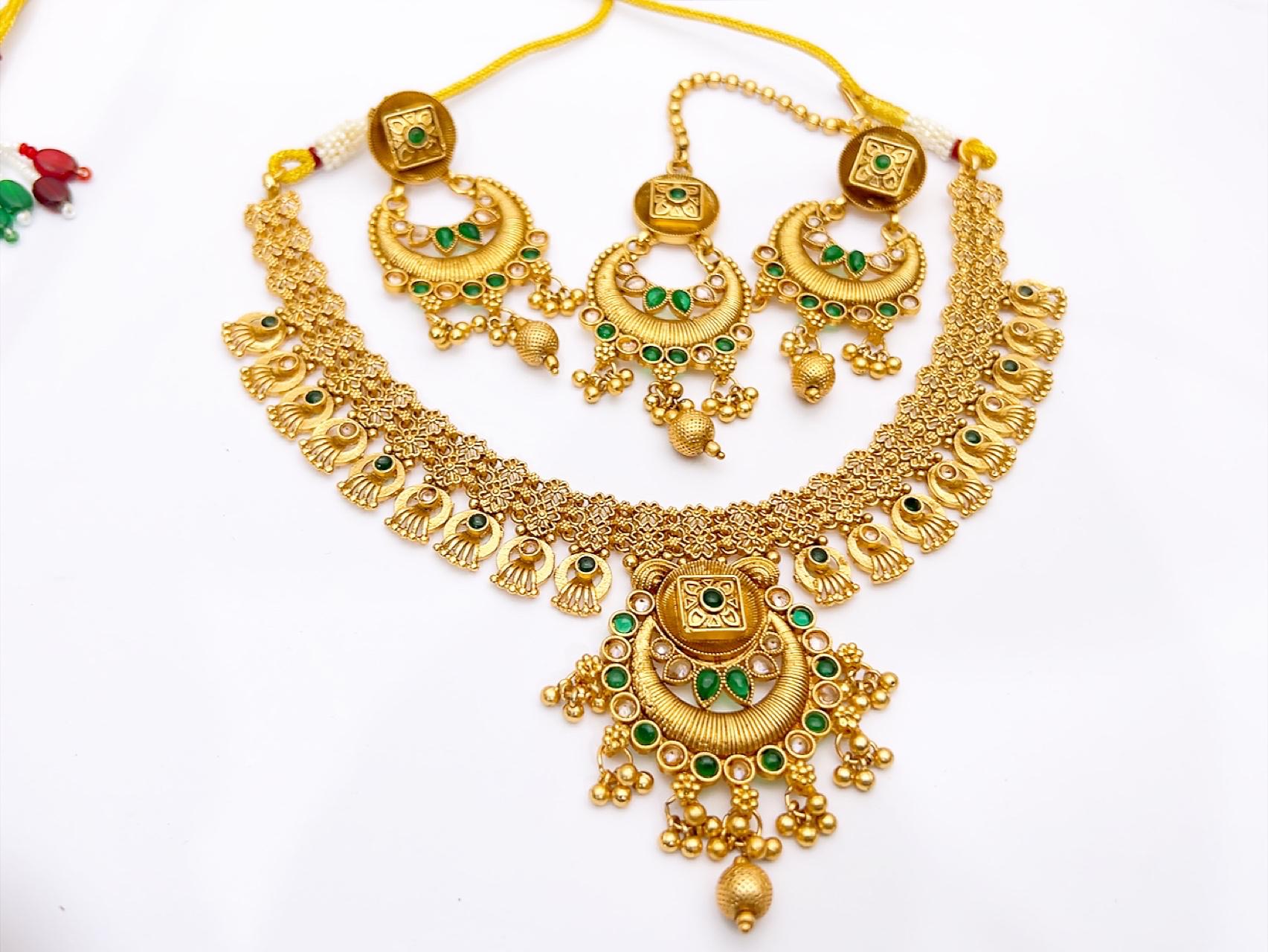 Necklace Set