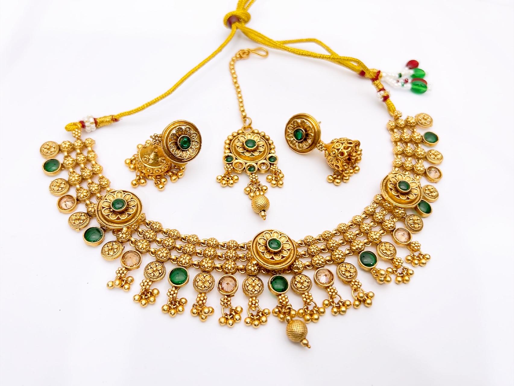Necklace Set