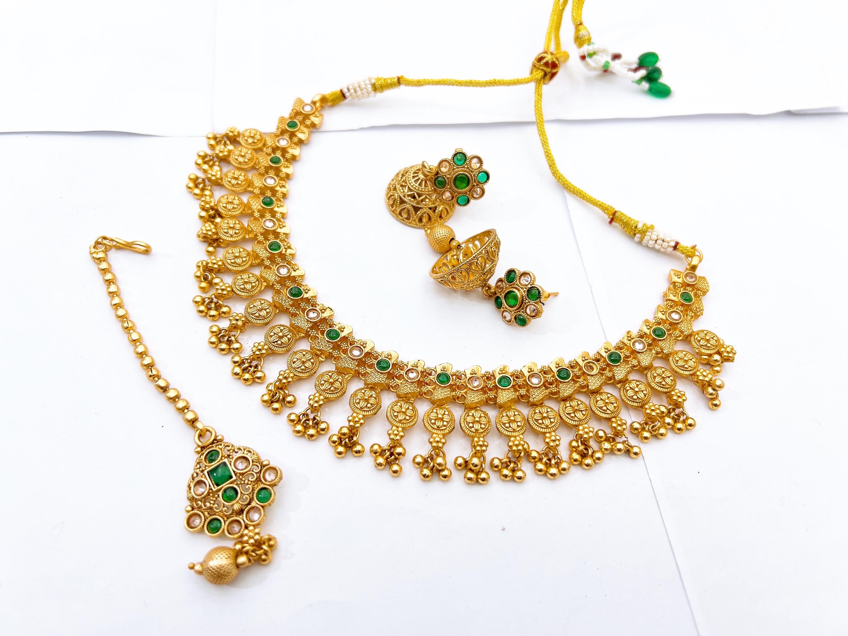 Necklace Set