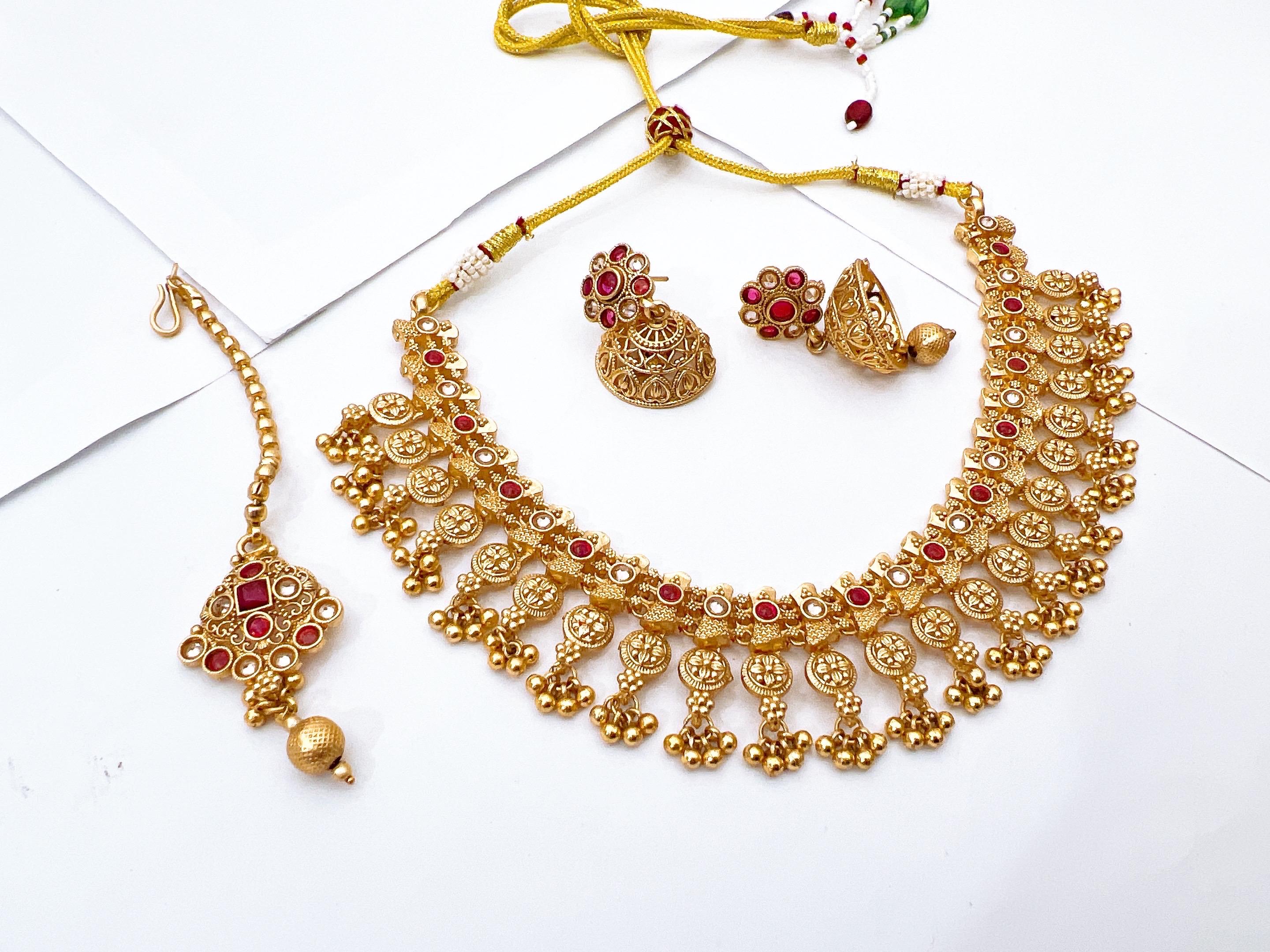 Necklace Set