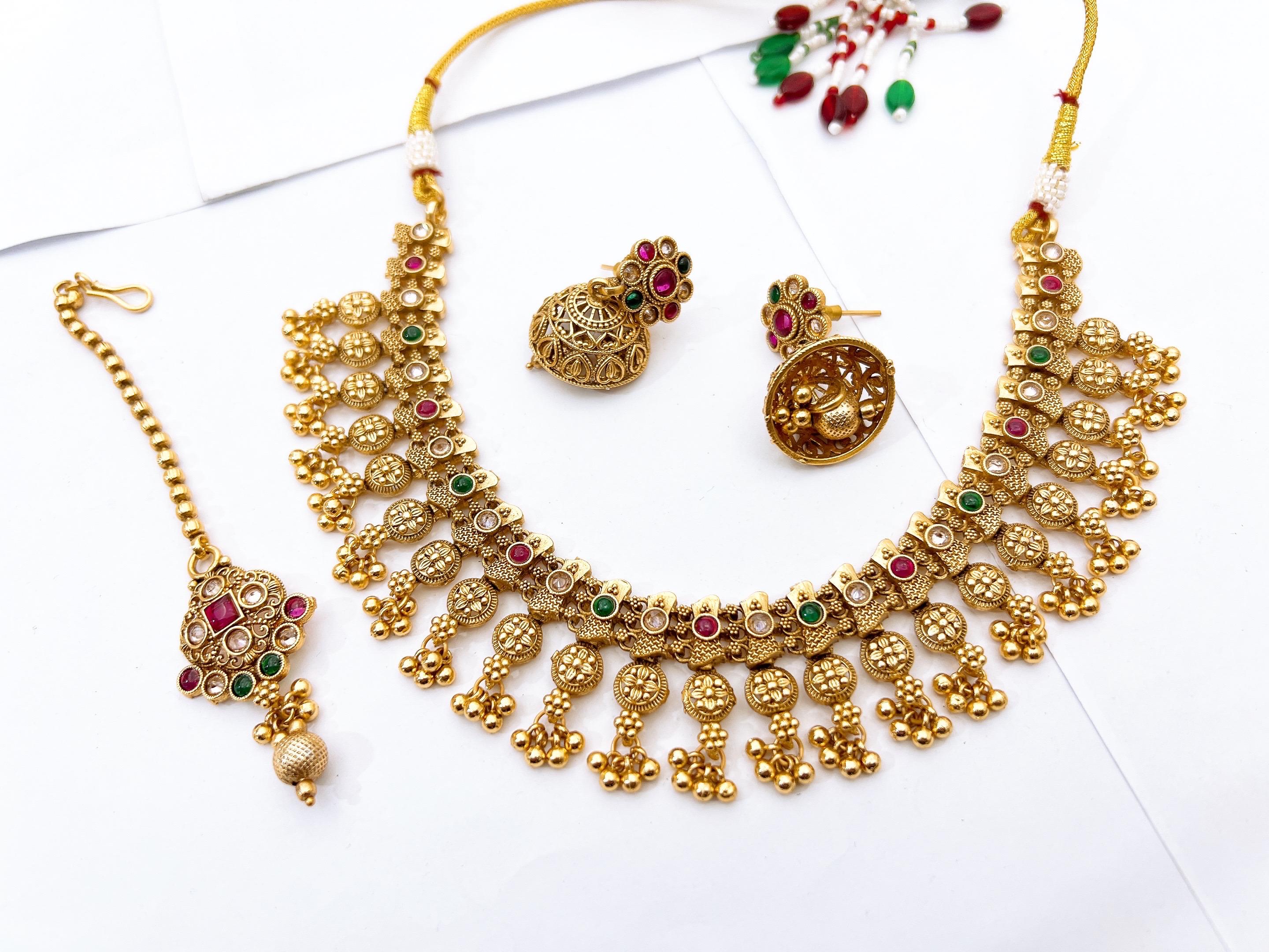 Necklace Set