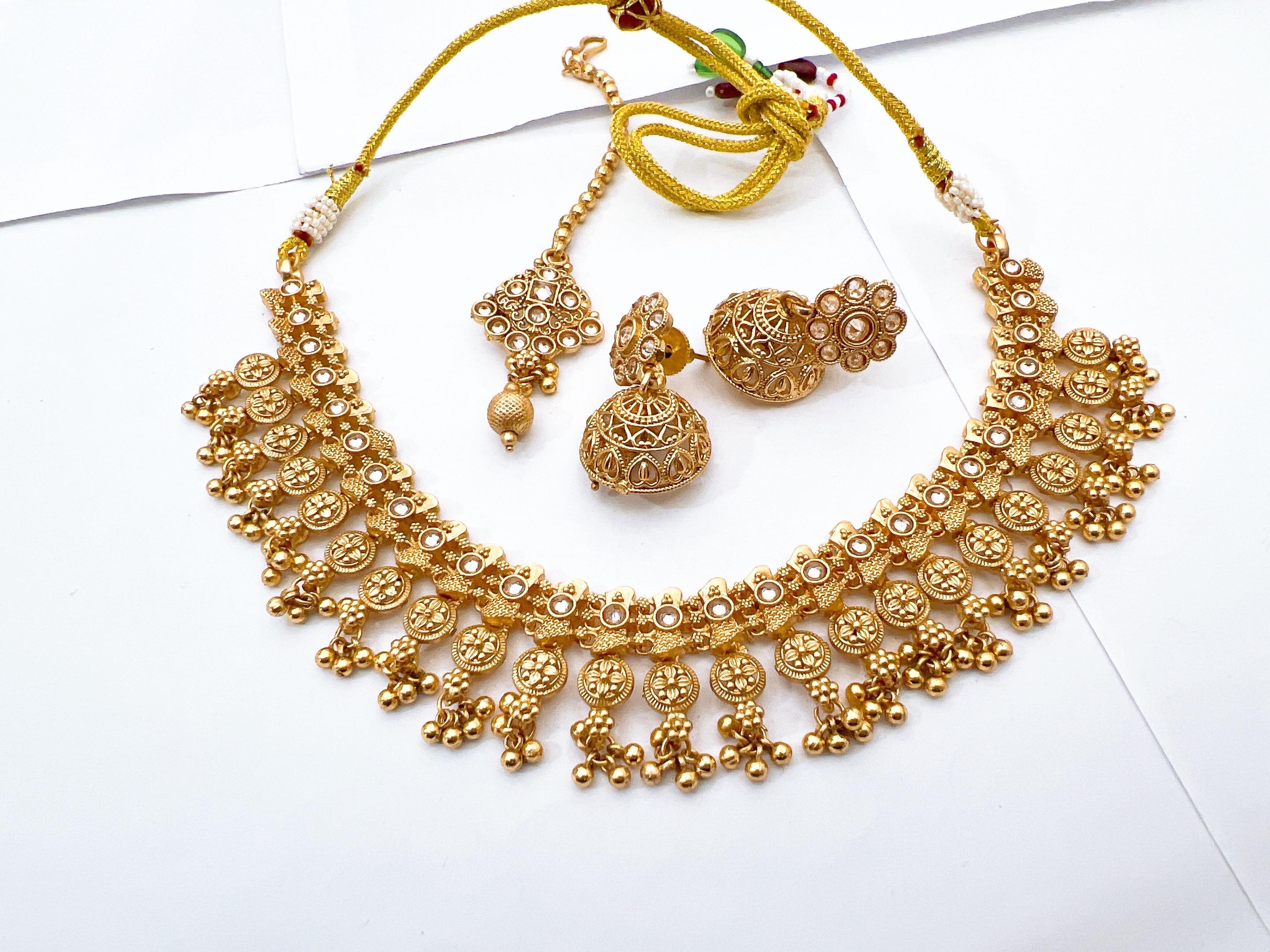 Necklace Set