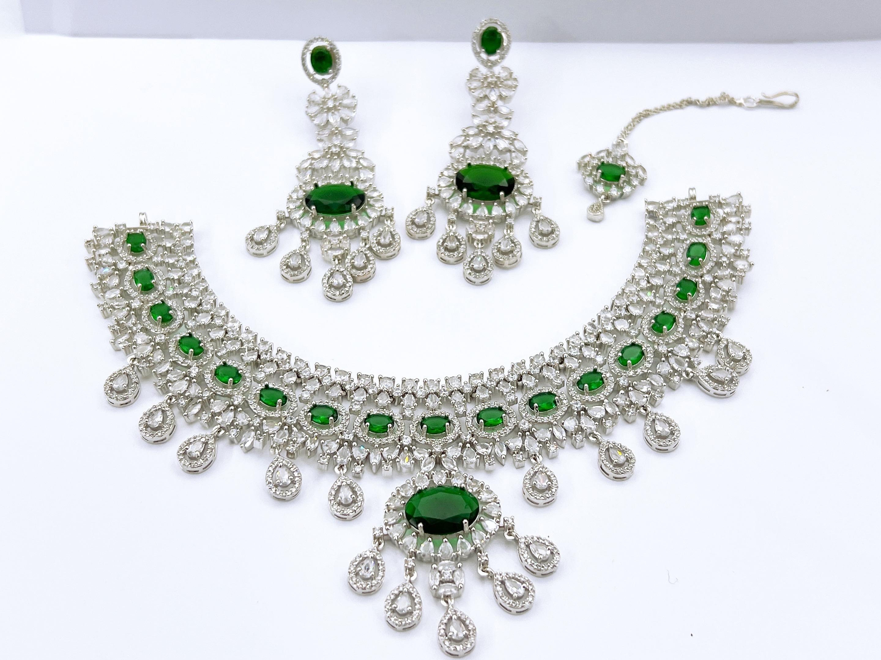 Necklace set