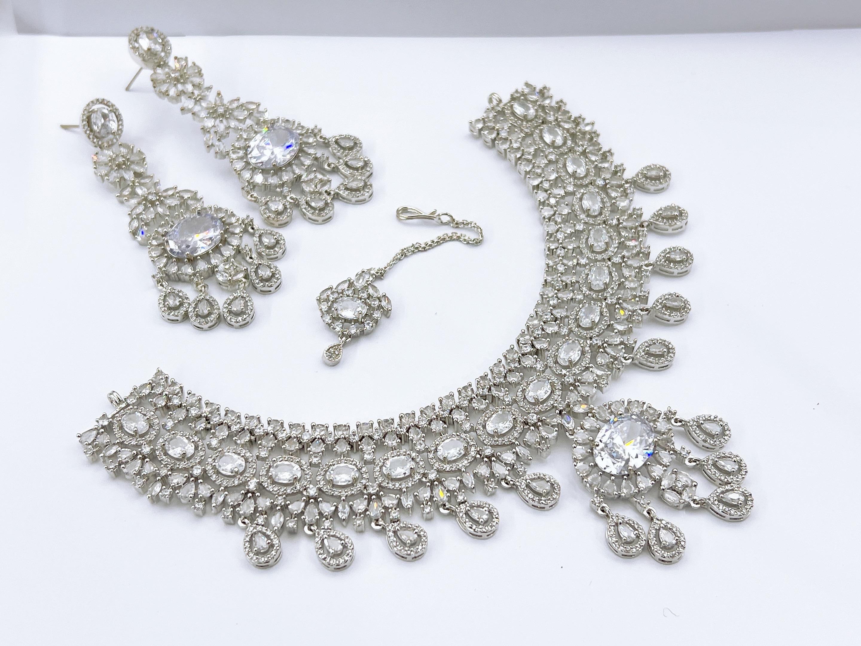 Necklace set