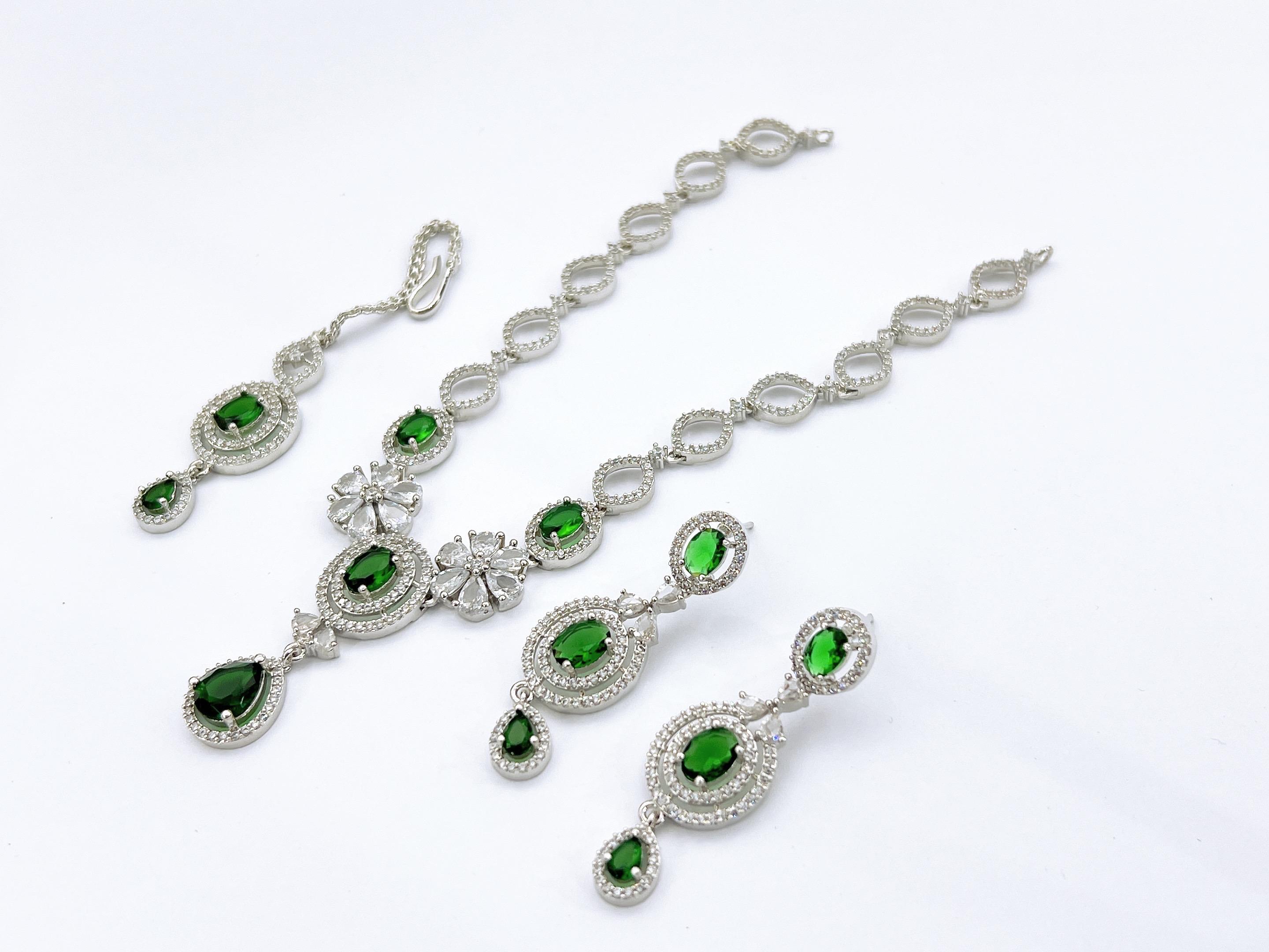 Necklace set
