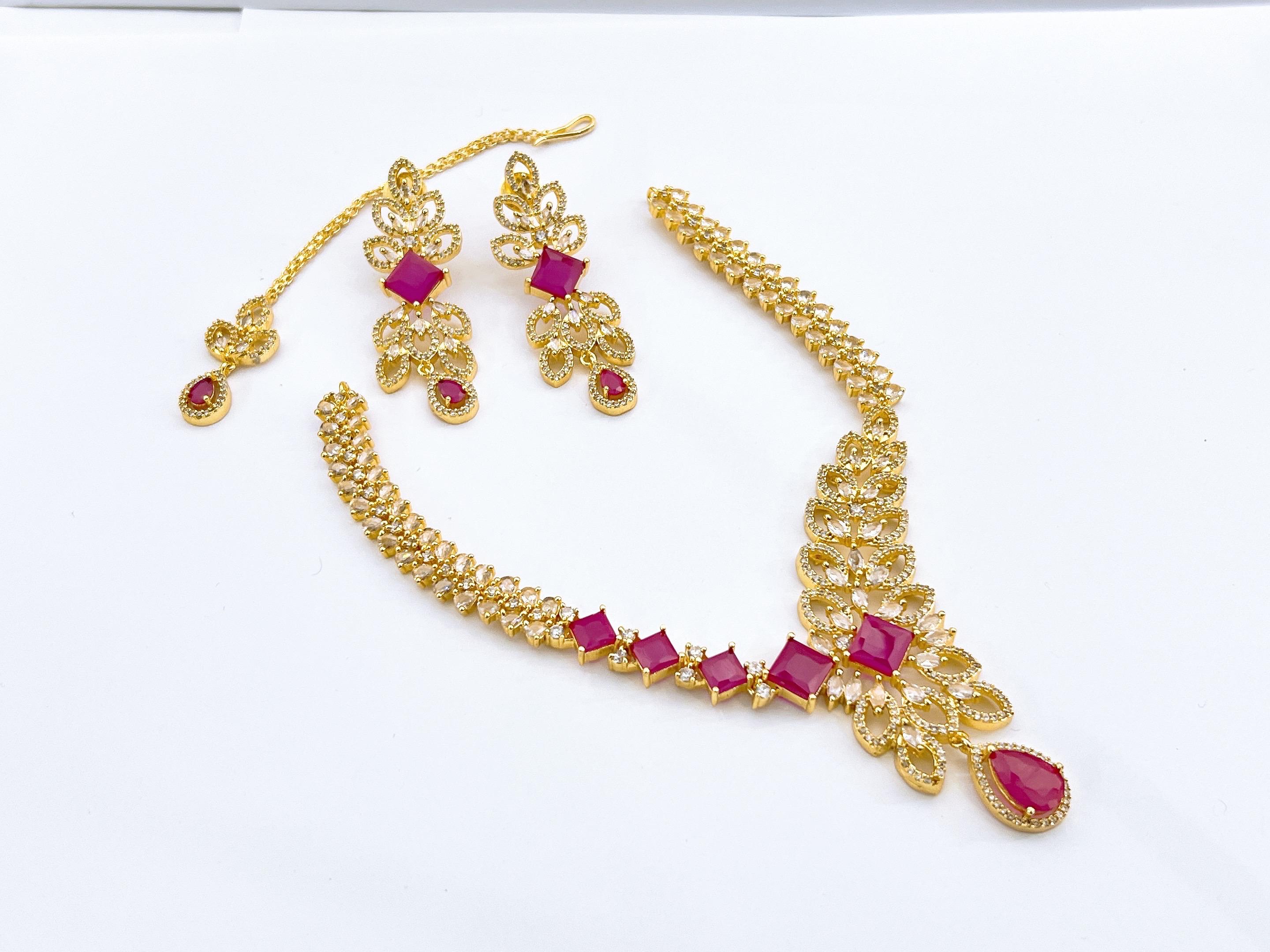 Necklace Set