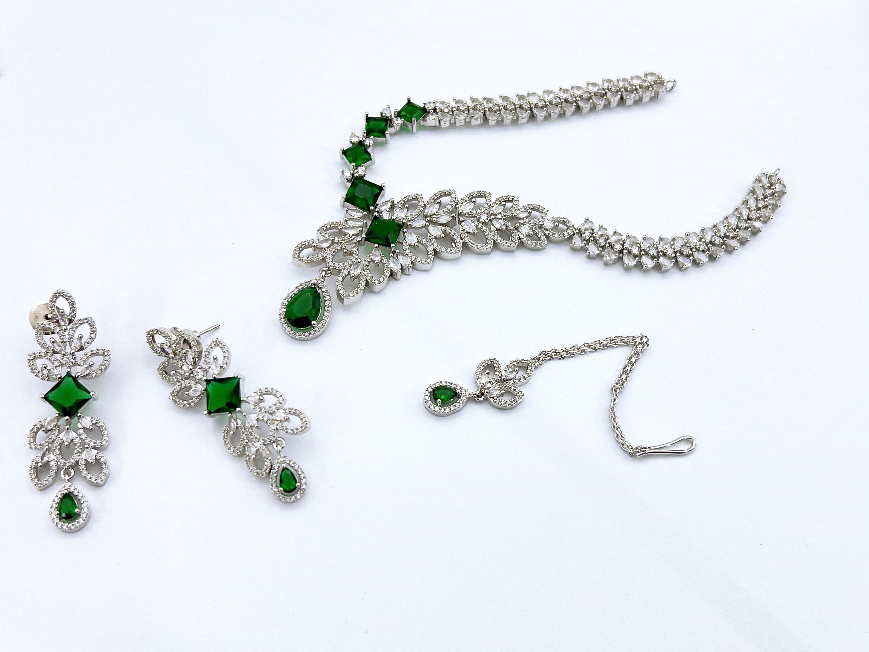 Necklace Set