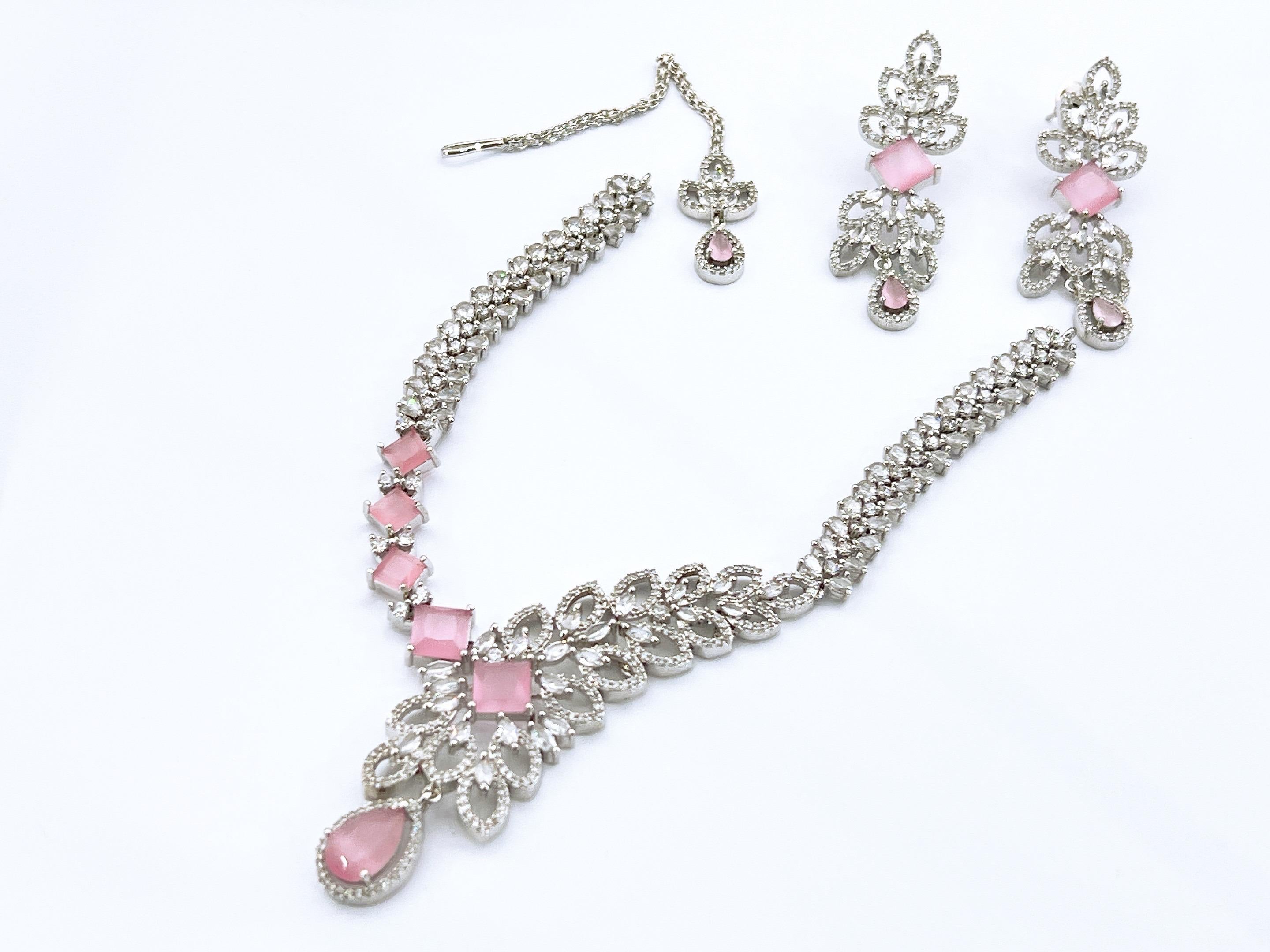 Necklace Set