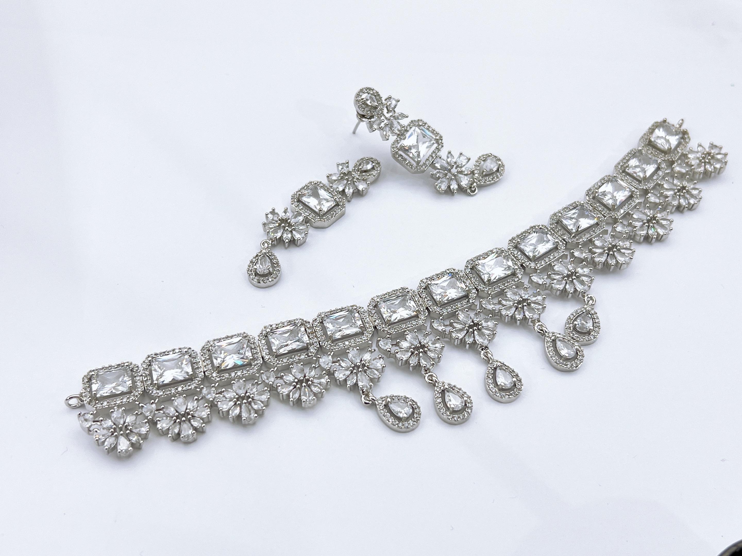 Necklace Set