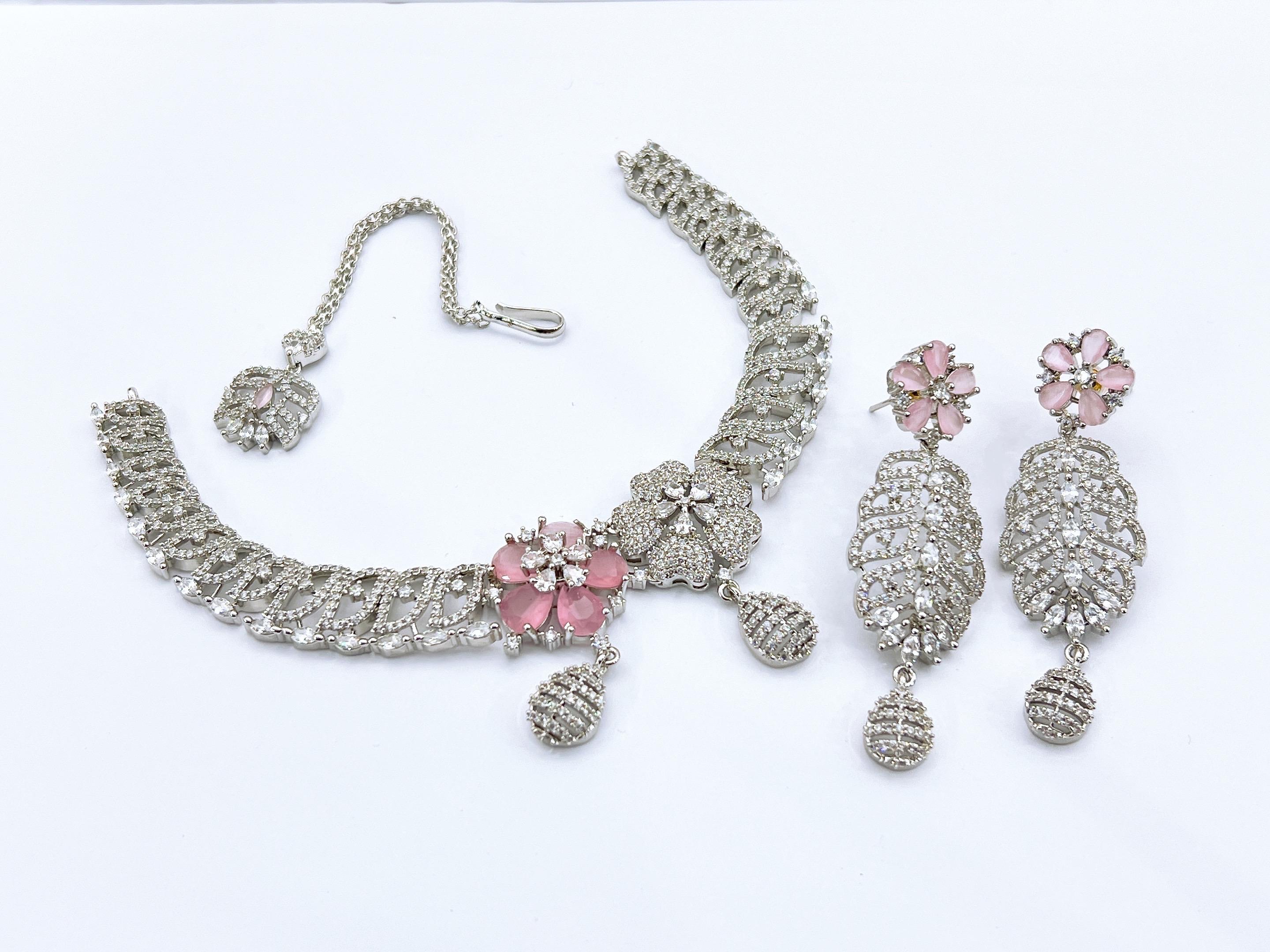 Necklace Set