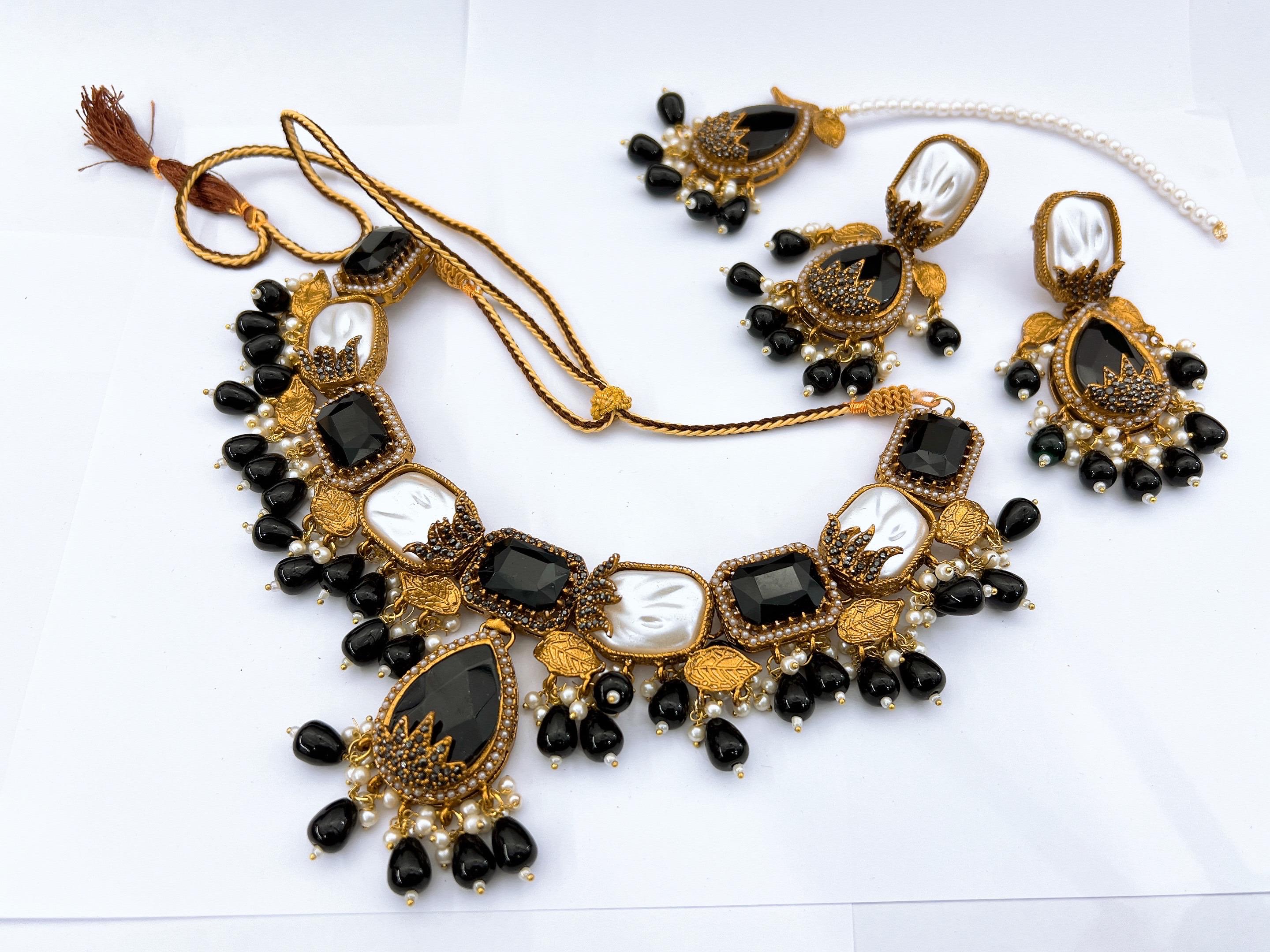 Necklace Set