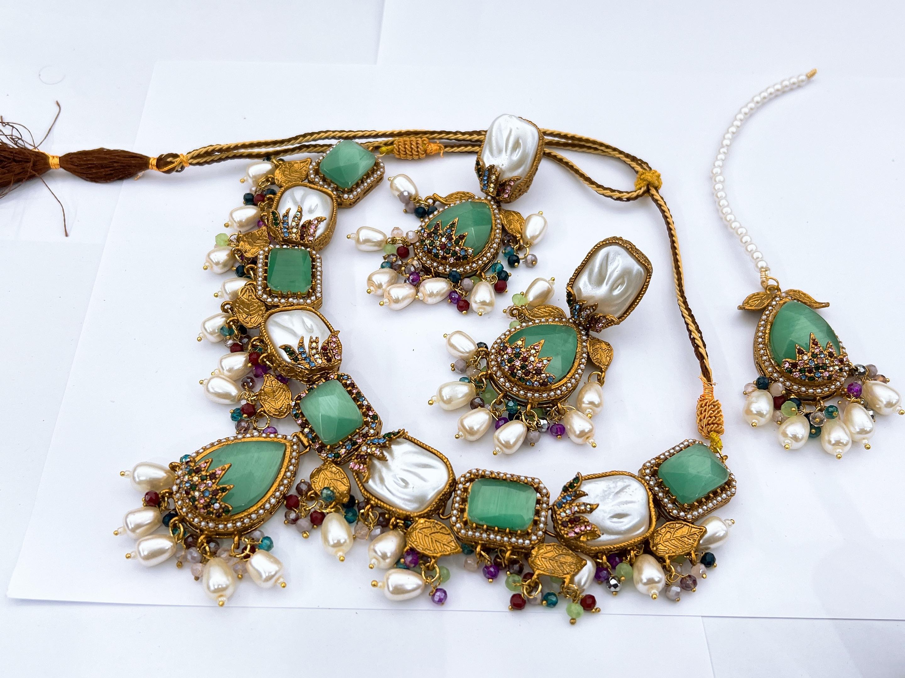 Necklace Set