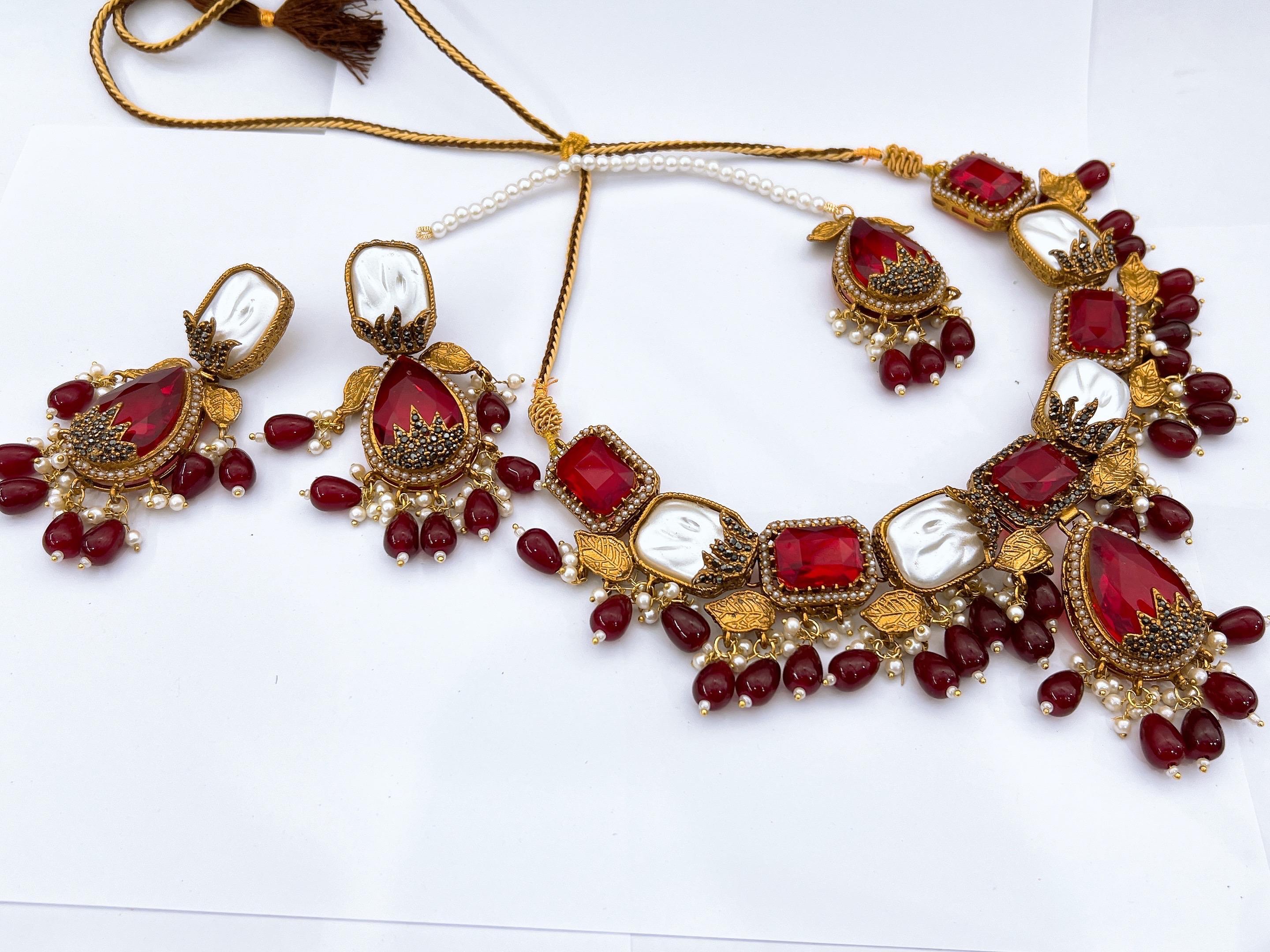 Necklace Set