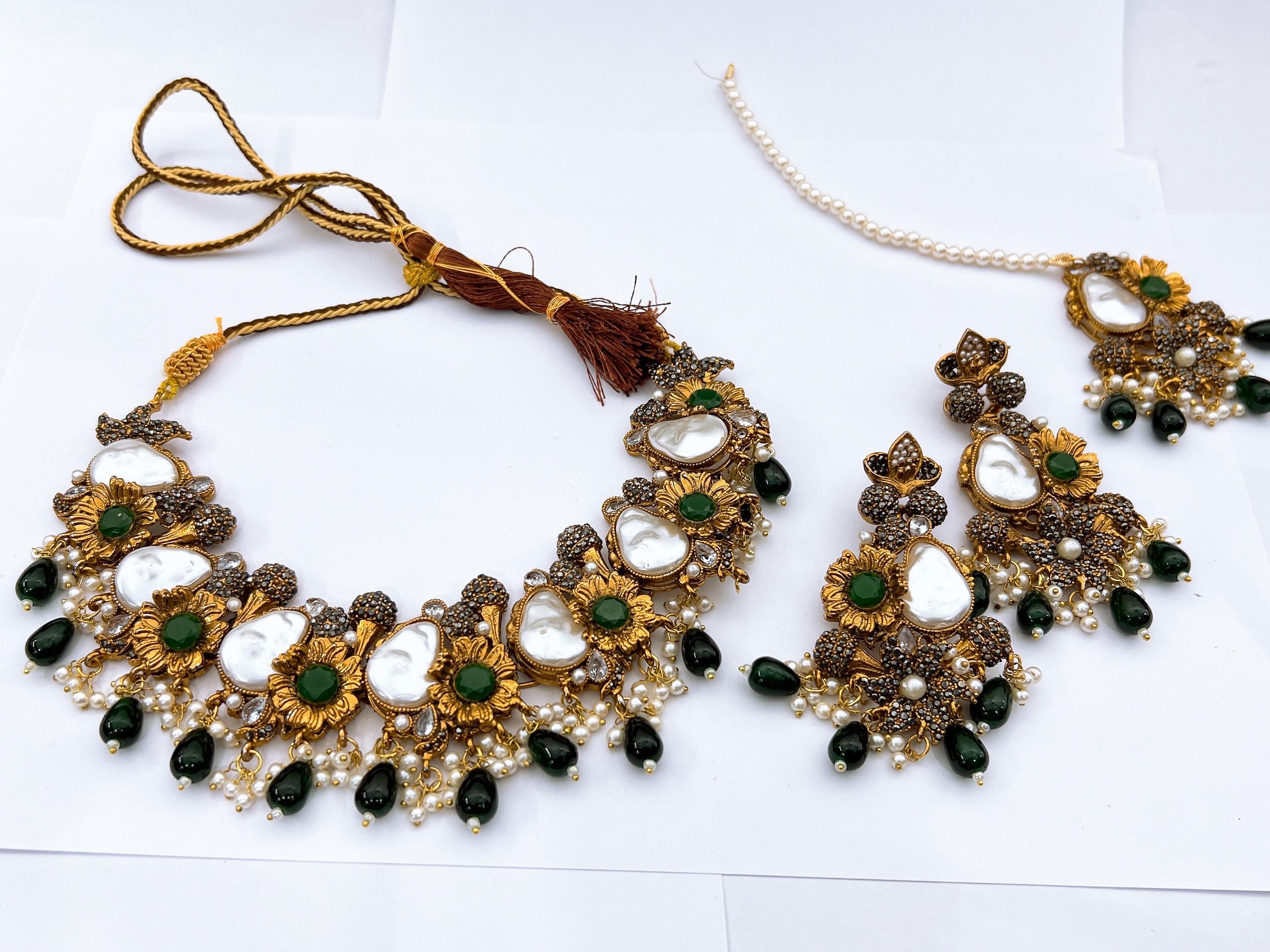 Necklace Set