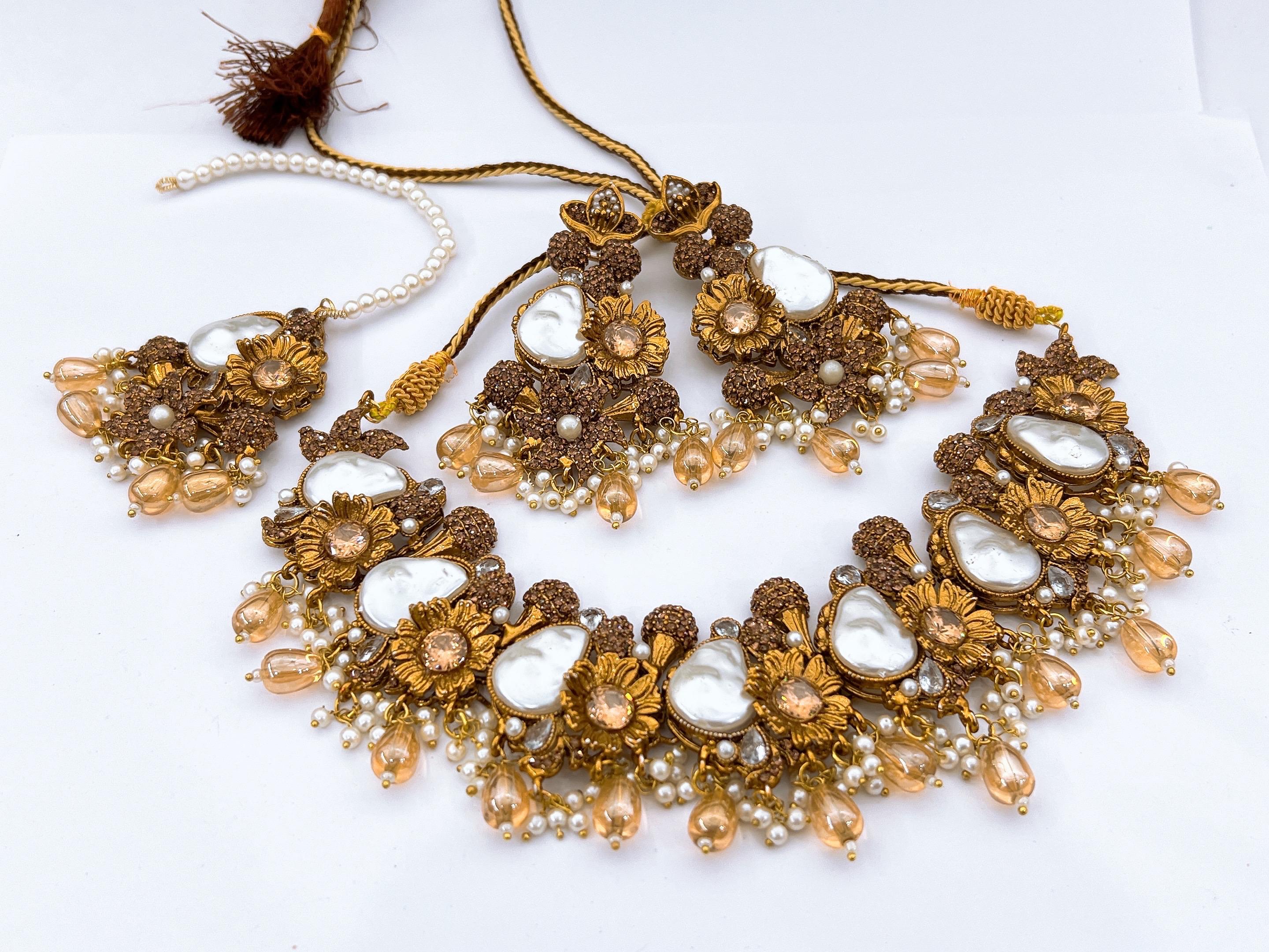 Necklace Set