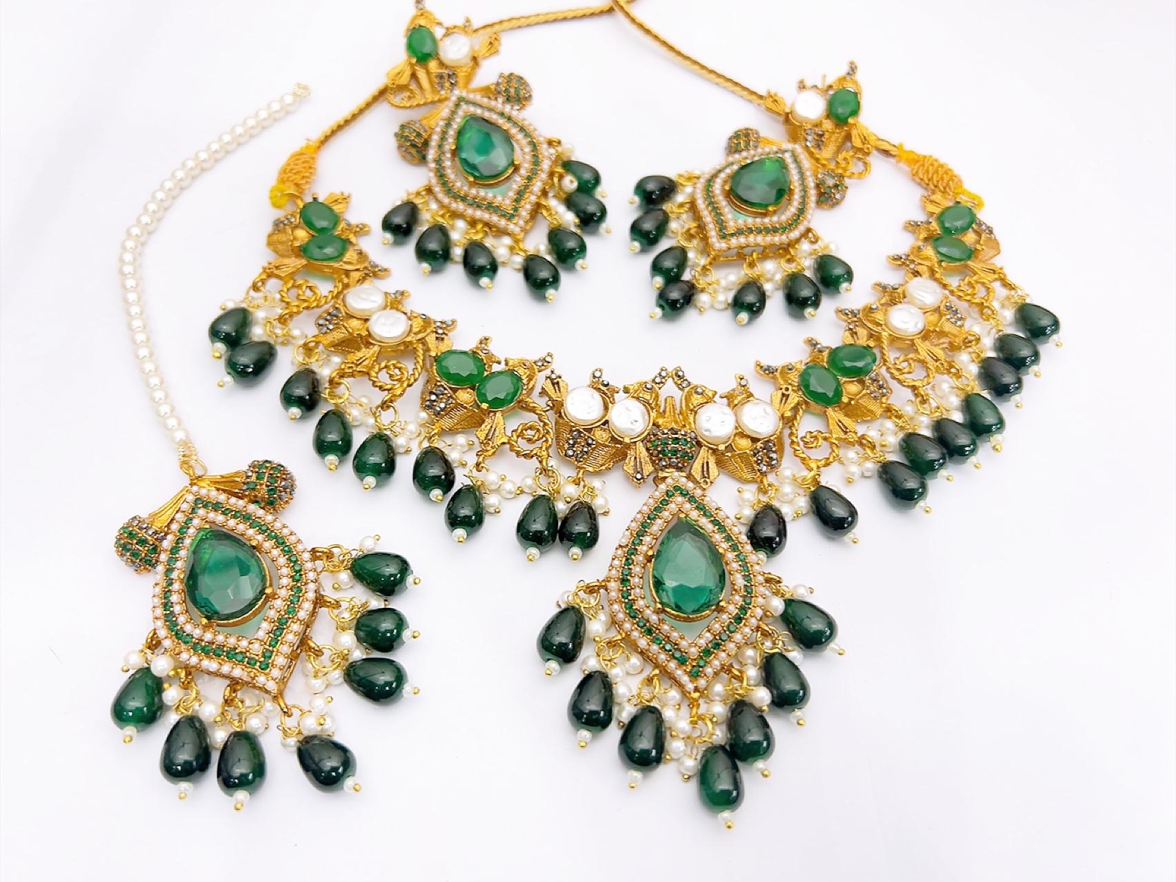 Necklace Set