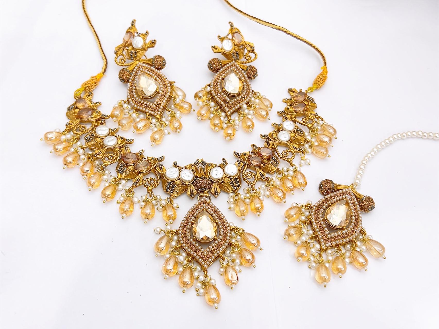 Necklace Set