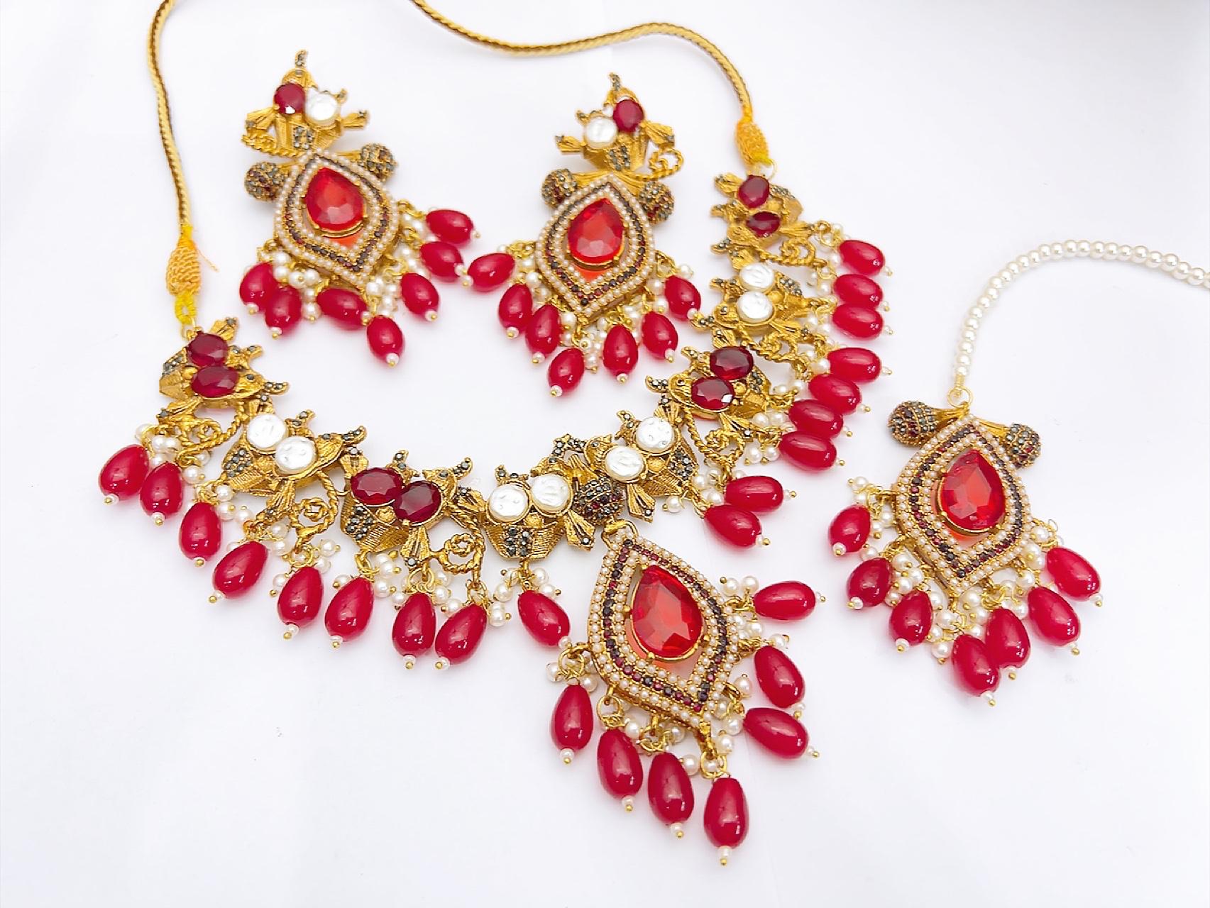 Necklace Set