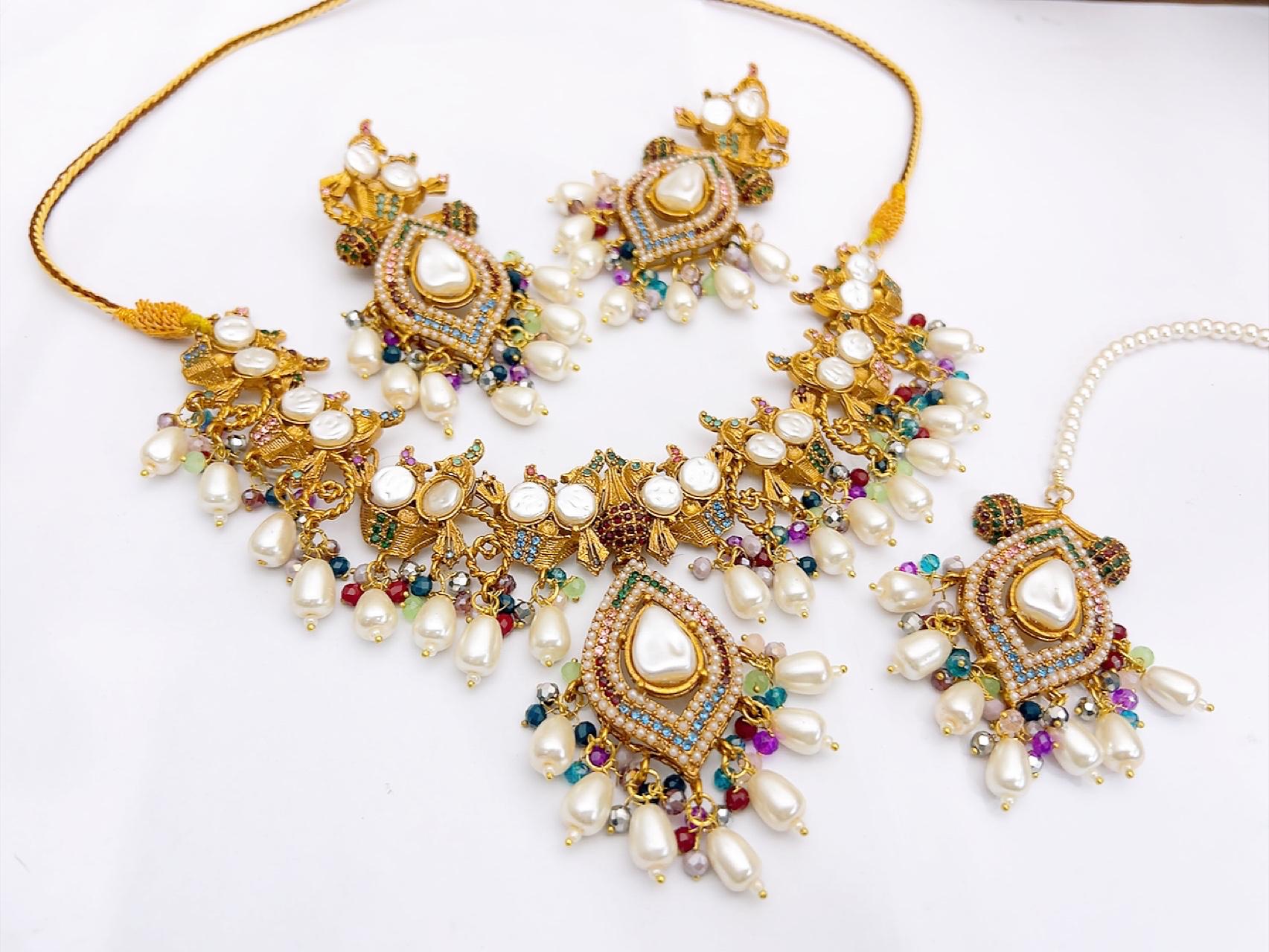 Necklace Set