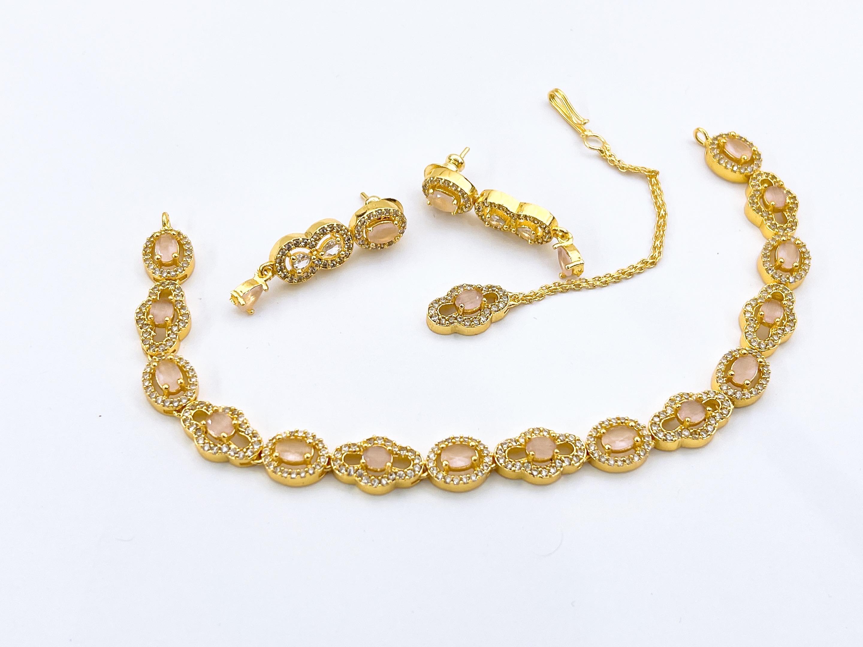 Necklace Set