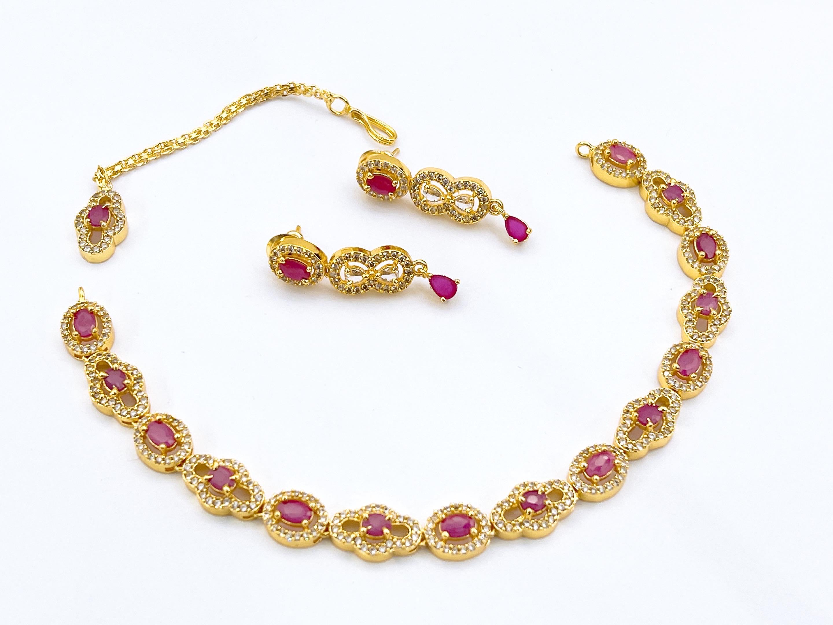 Necklace Set