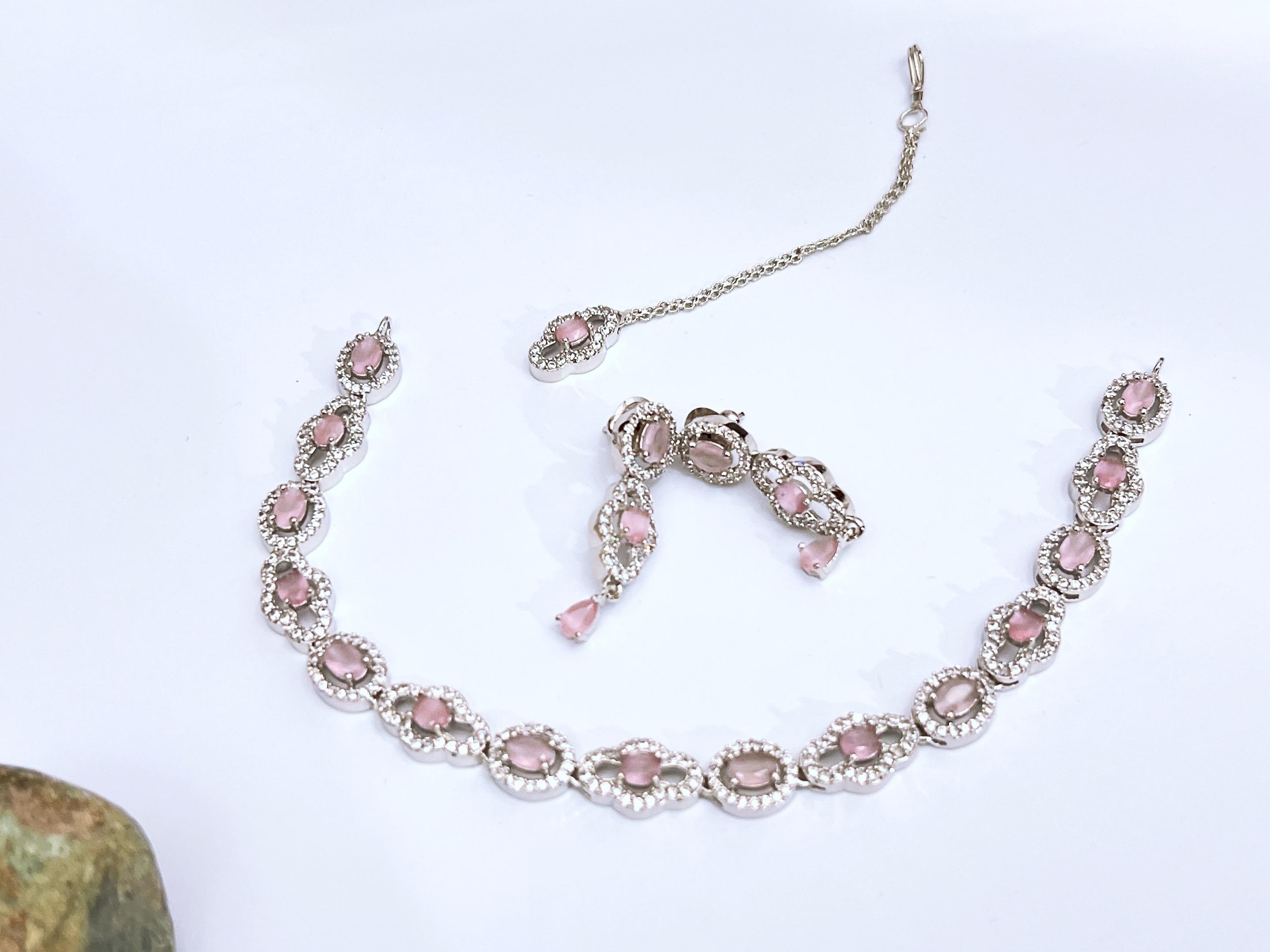 Necklace Set