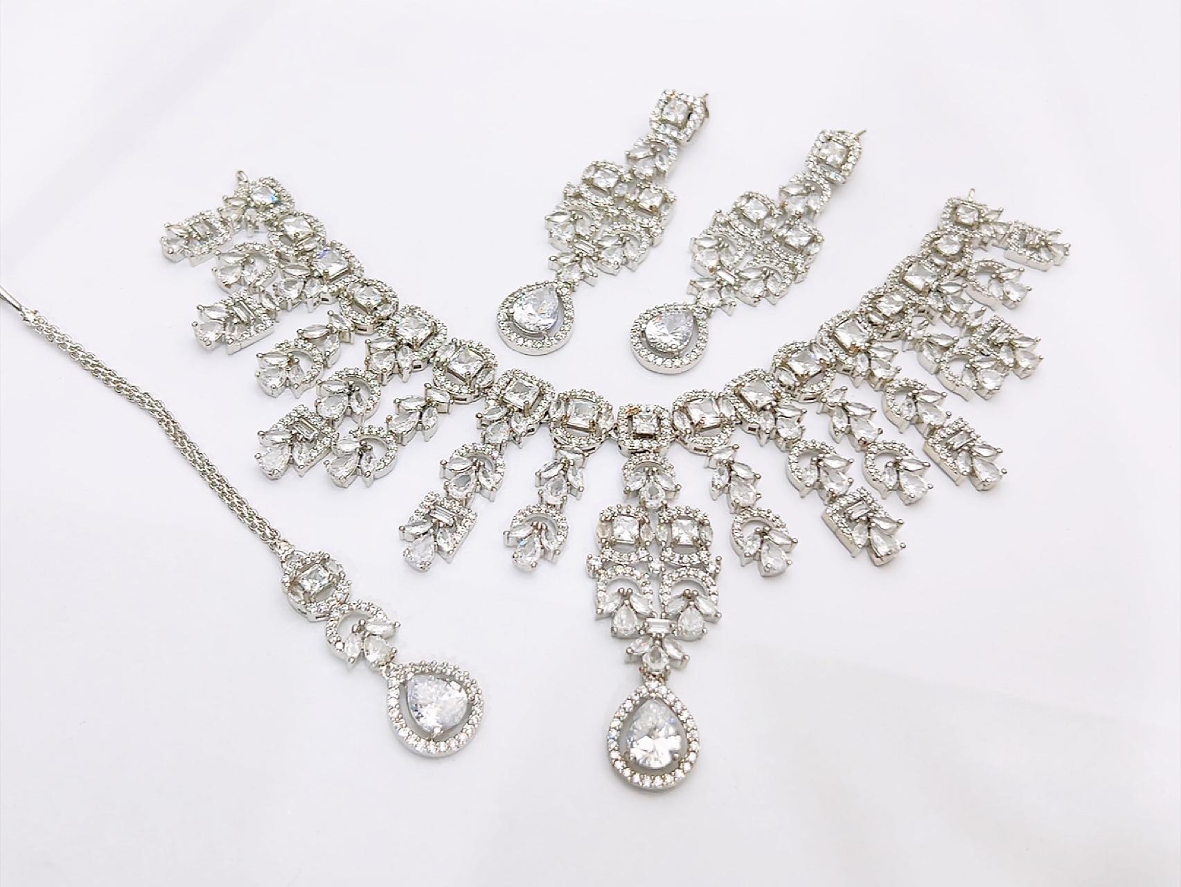 Necklace Set