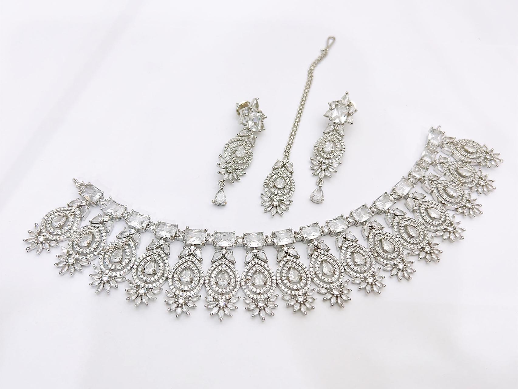 Necklace Set
